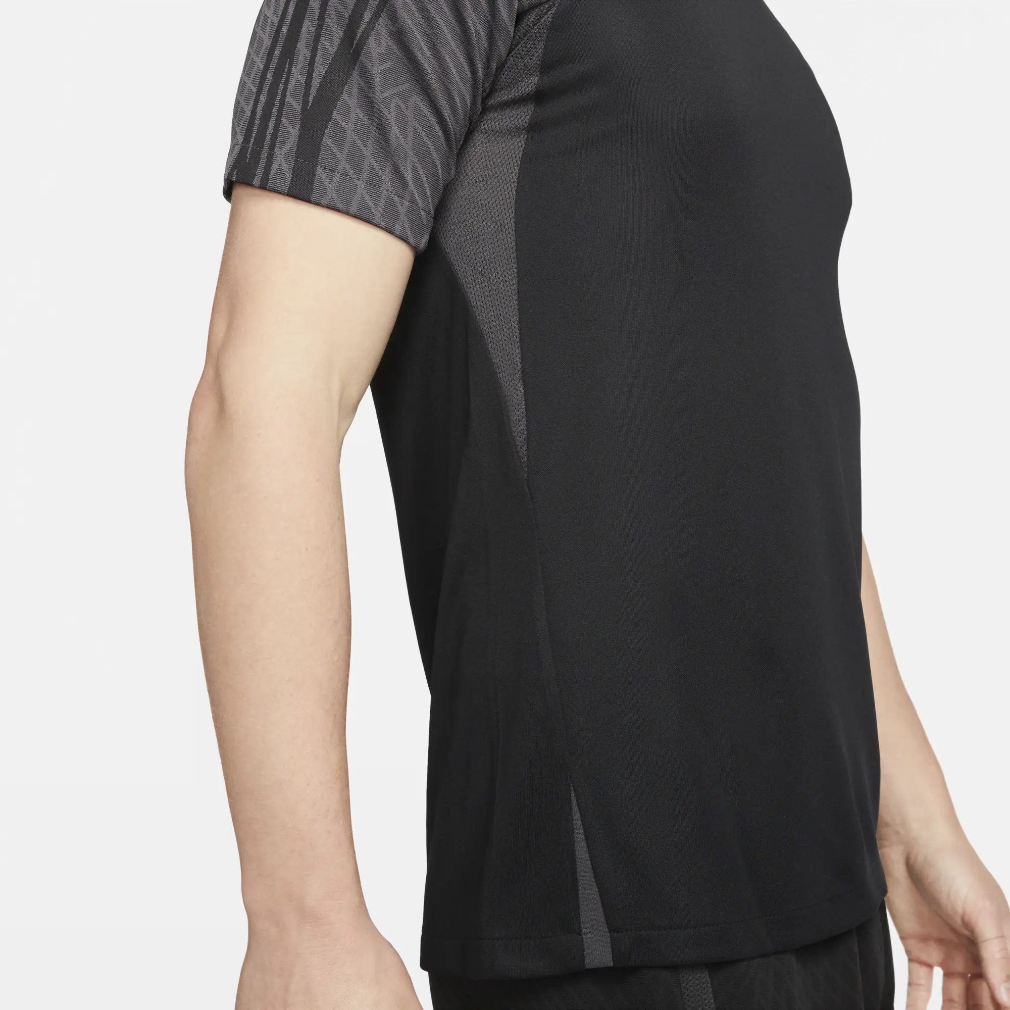 Nike Dri-FIT Strike Men's Short-Sleeve Soccer Top - Black