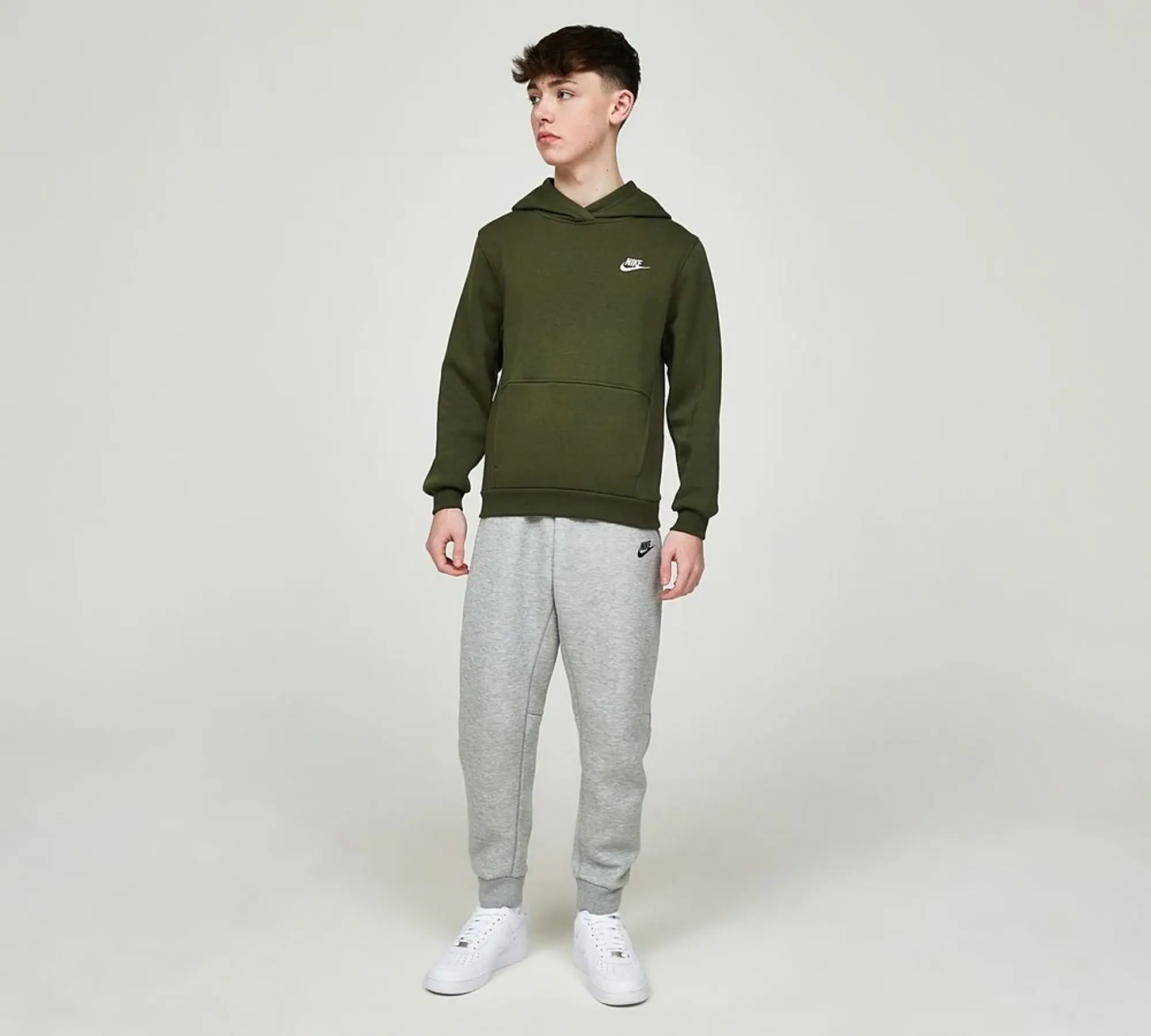 Nike Junior Club Overhead Hoodie - Green - Size S/B - Green
