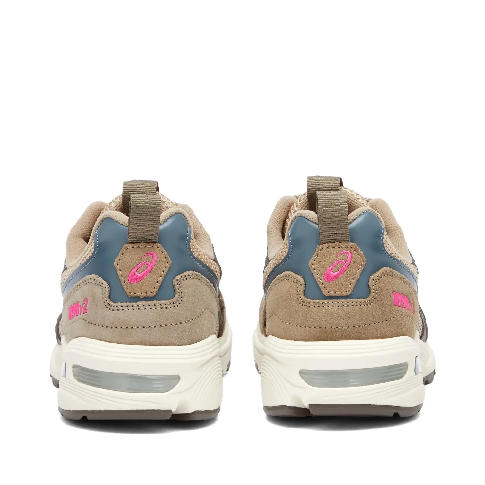 ASICS gel-1090v2 trainers in beige & brown