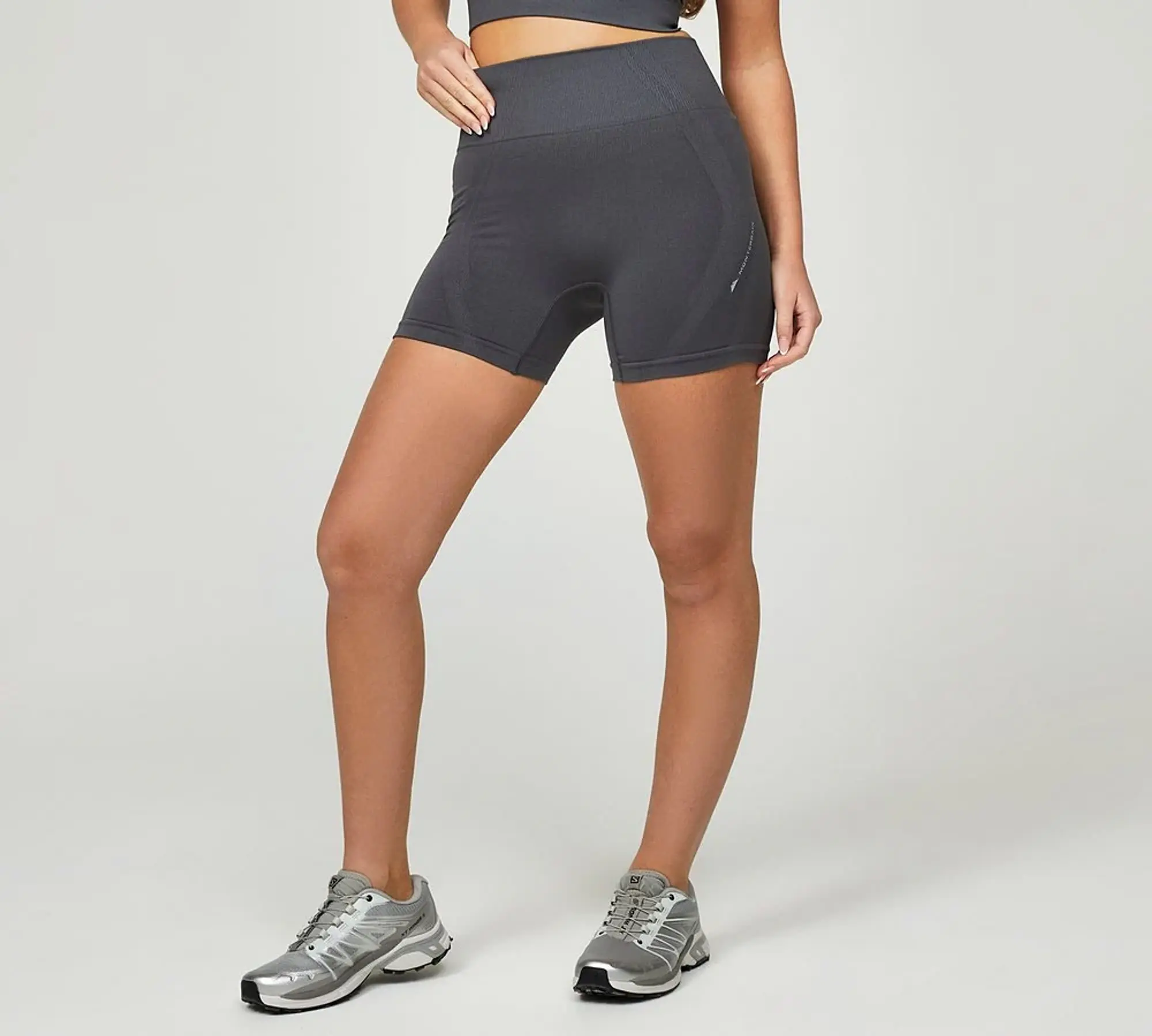 Monterrain Womens Radiant Seamless Short - Grey - Size M/L - Grey