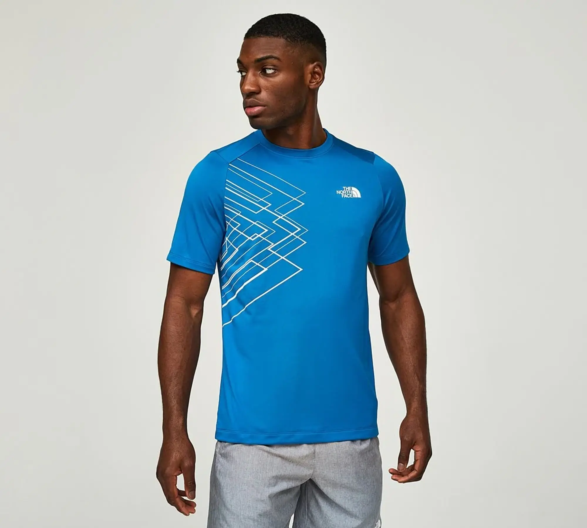 The North Face Mountain Athletics Short Sleeved Graphic T-Shirt - Blue - Size L - Blue