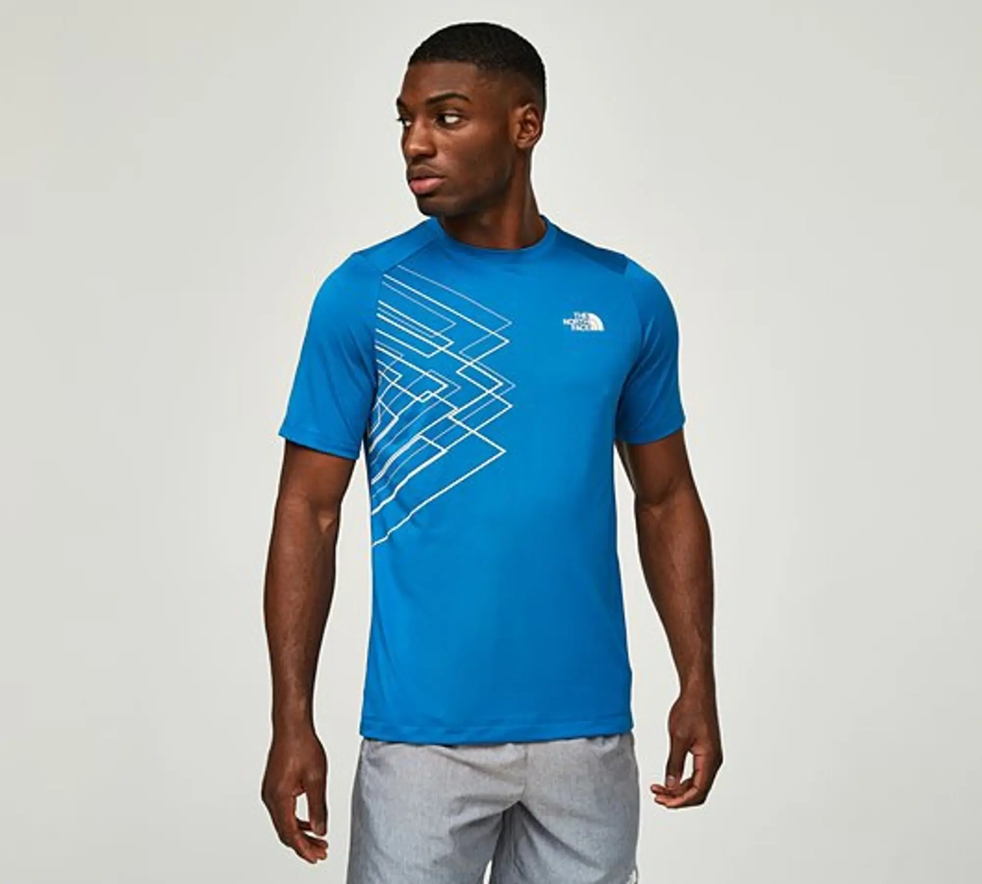 The North Face Mountain Athletics Short Sleeved Graphic T-Shirt - Blue - Size L - Blue