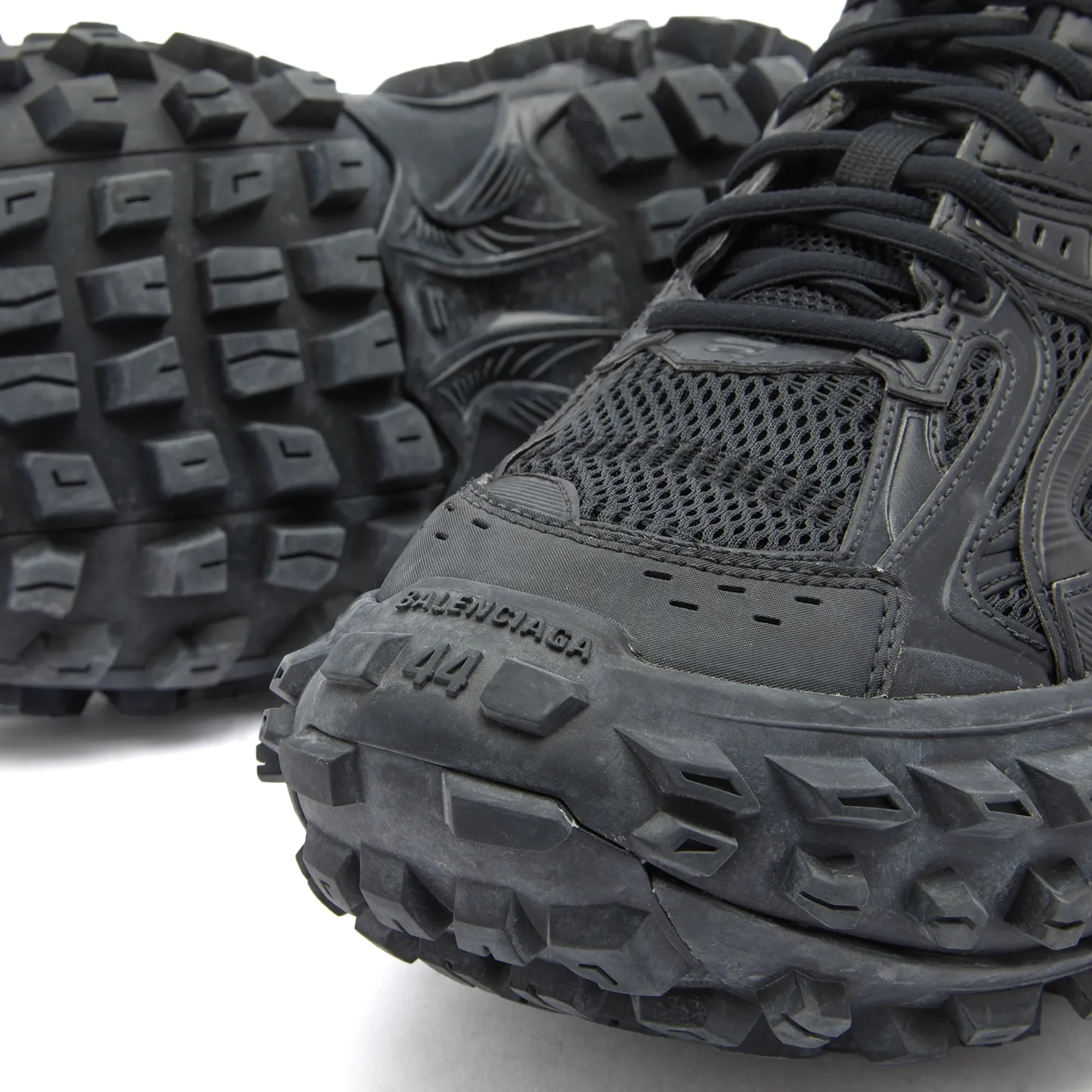 Balenciaga Men's Bouncer Sneaker Black | 685613-W2RA6-1000 | FOOTY.COM