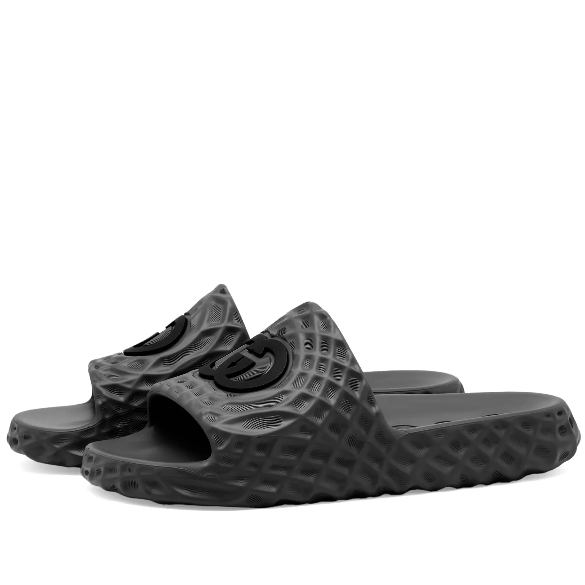 Gucci Men’s Black Slides with White Interlocking GG NEW IN BOX Gucci Rubber Interlocking G Pursuit Mens Slide Sandals 9  main image 3