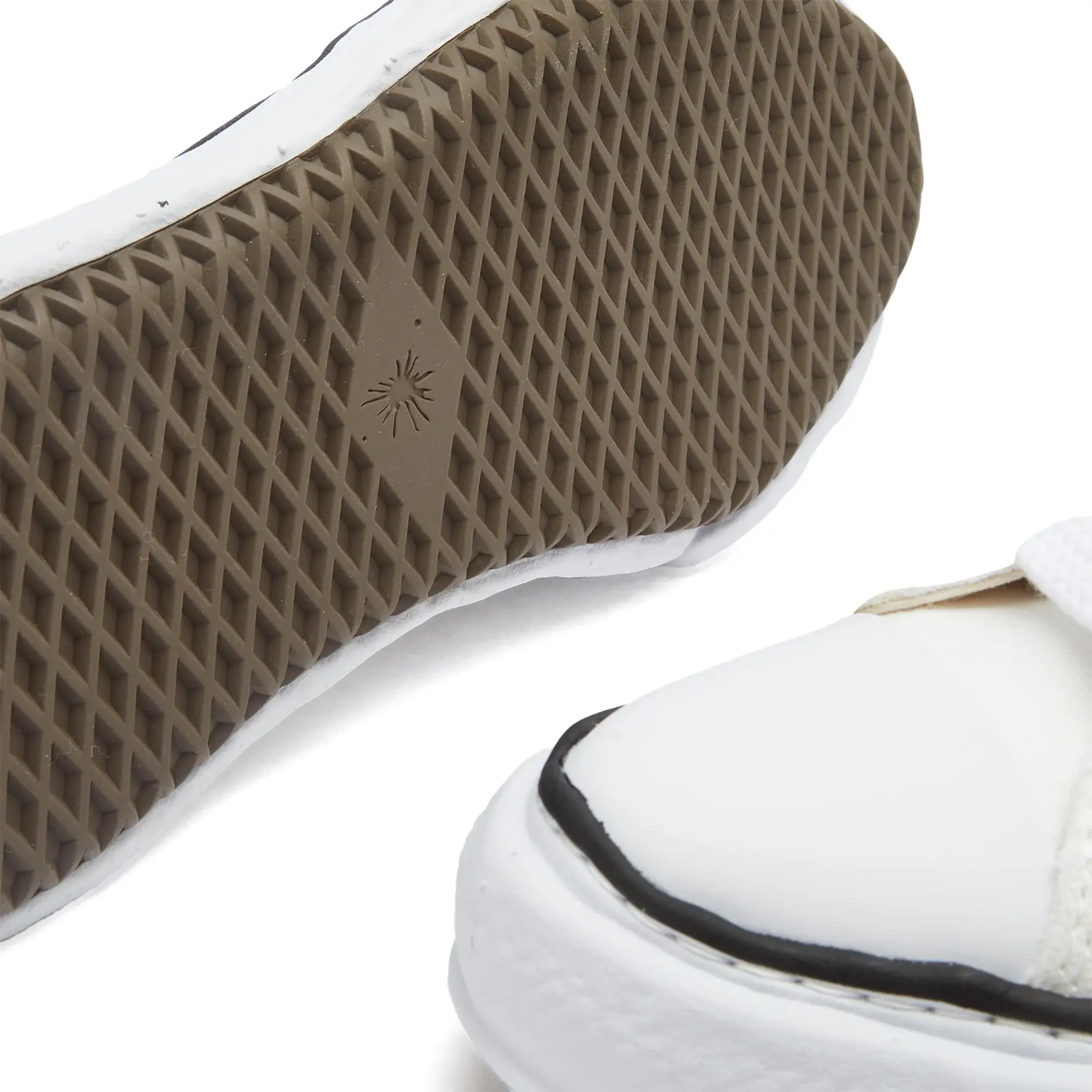 Maison Mihara Yasuhiro Peterson Og Sole Low Sneaker - White