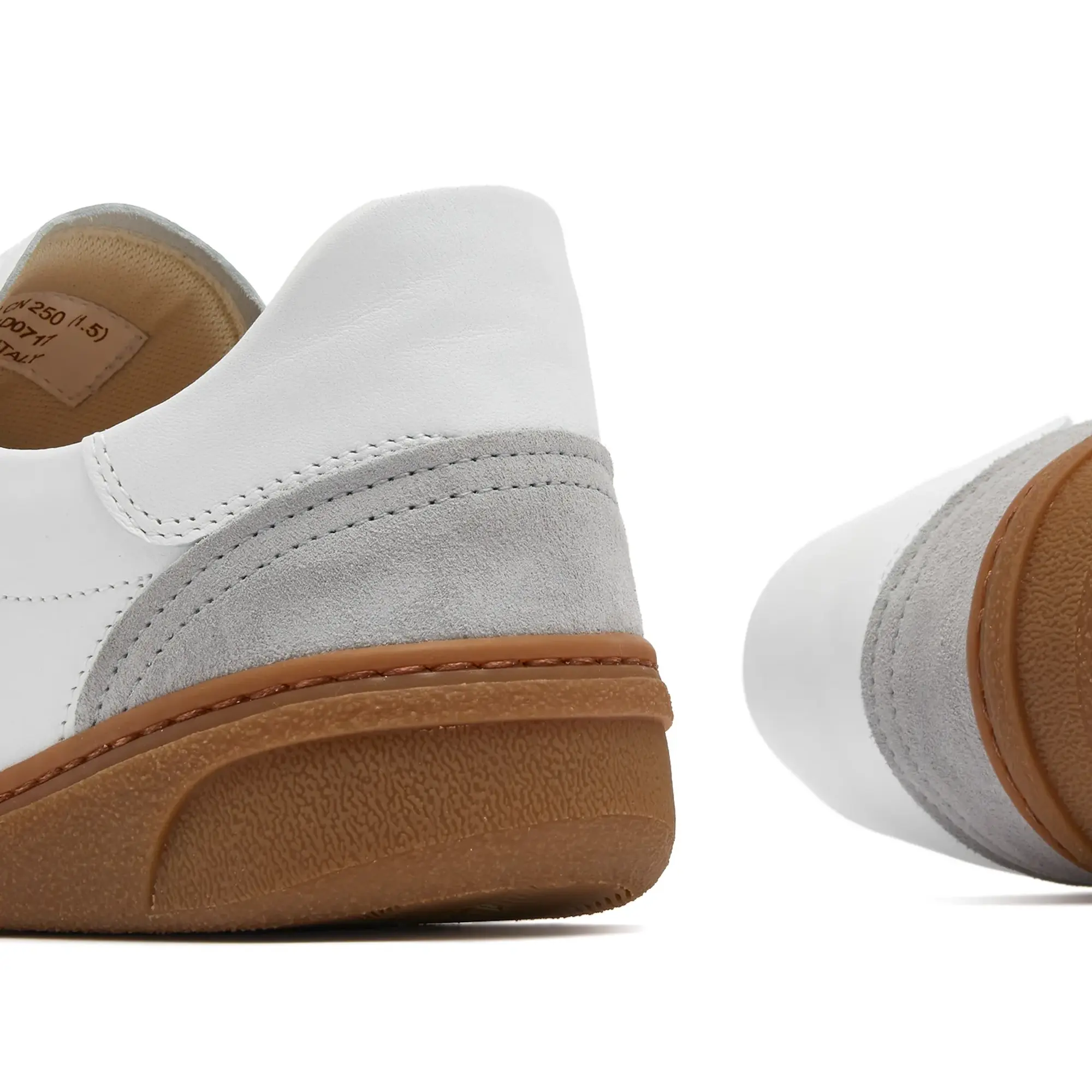 Acne Studios Women's Sneakers White/Brown