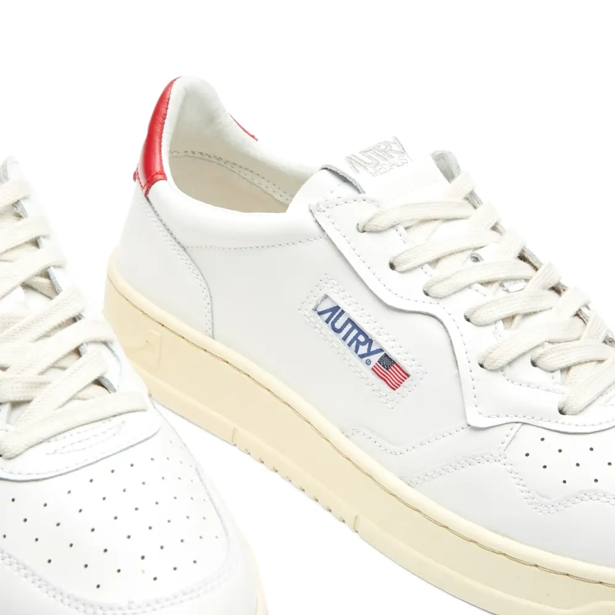Autry Men's 01 Low Leather Sneaker White/Red