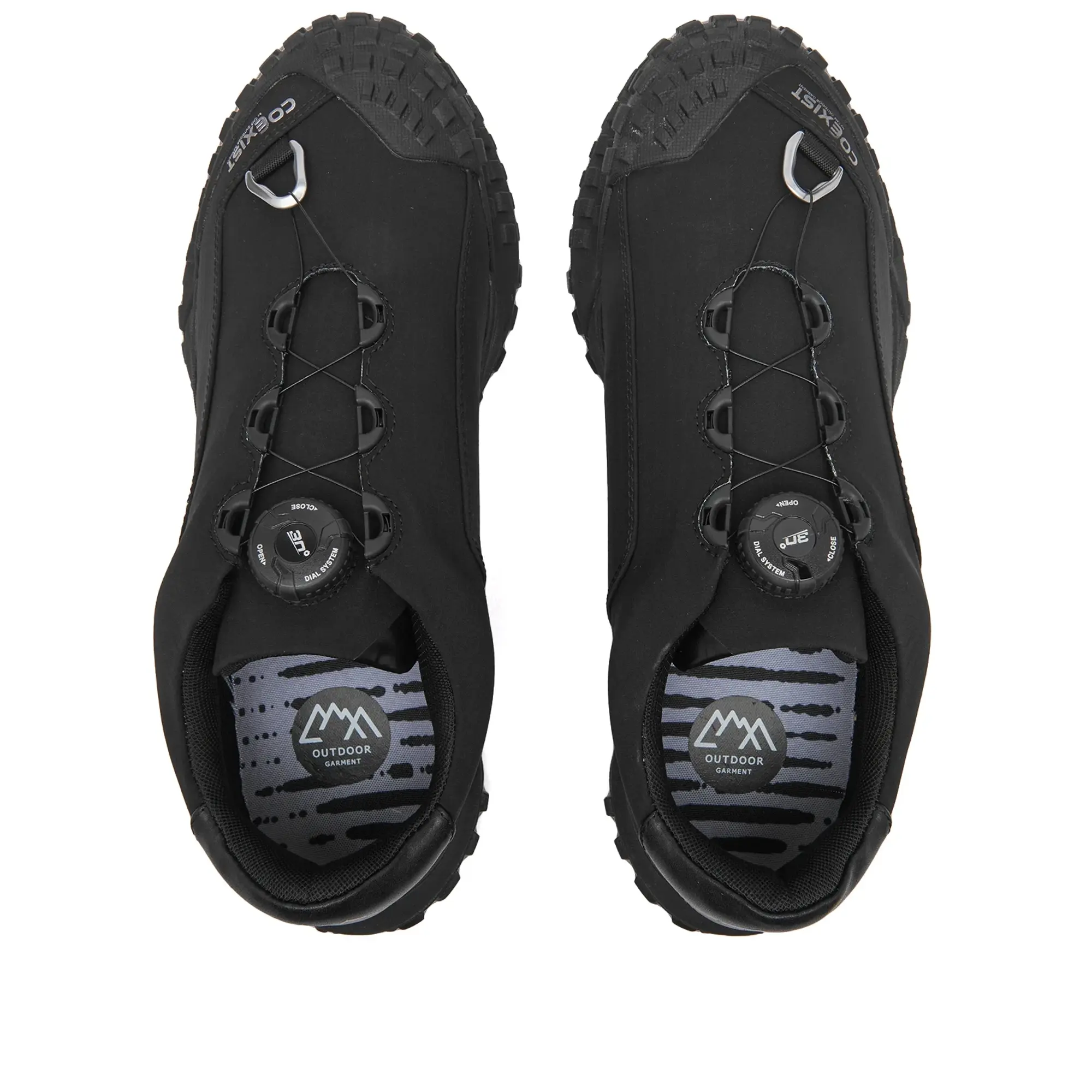Quick CMF Outdoor Garment Approach 02 Sneaker Hybrid Black