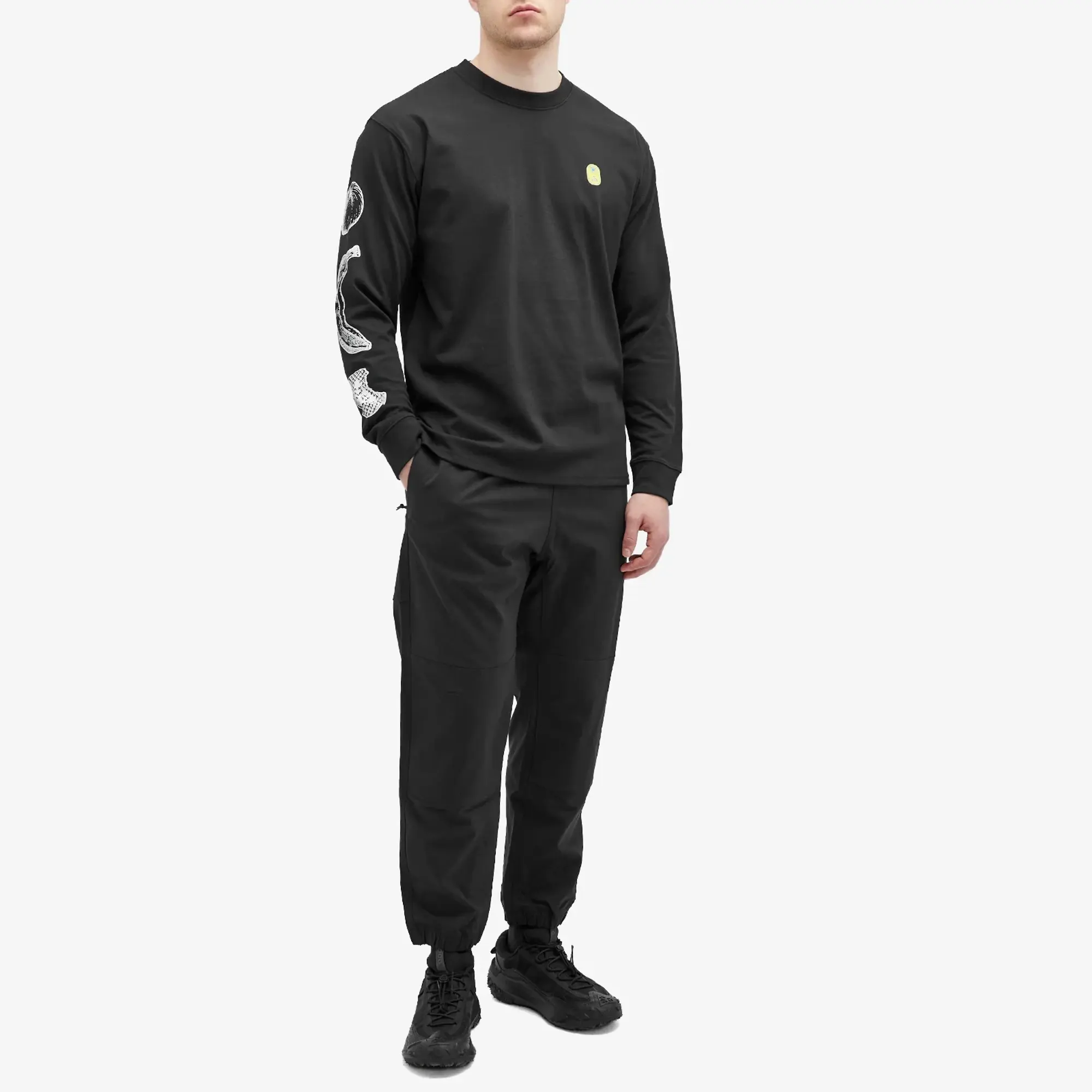 Nike Men's ACG Hike Snacks Dri-Fit Long Sleeve T-Shirt Black
