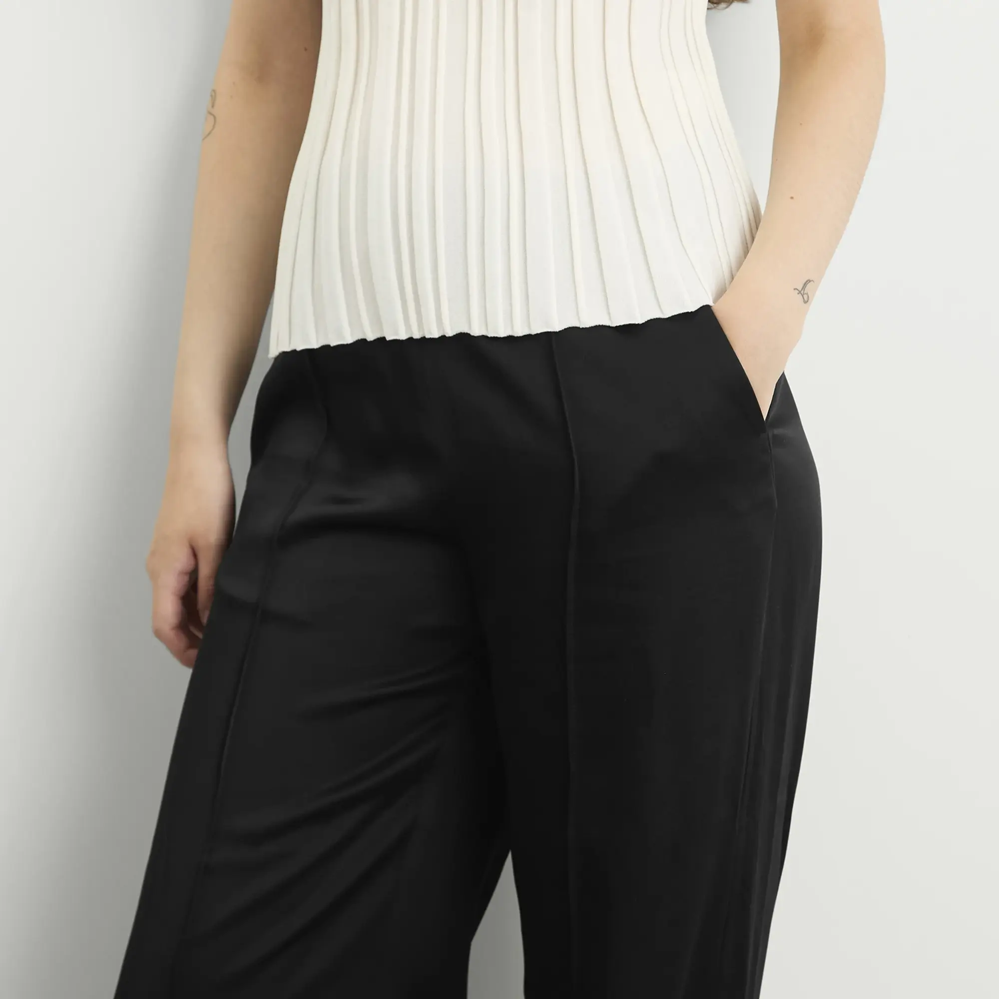 Jil Sander Women's Track Inspired Relaxed Pant Black