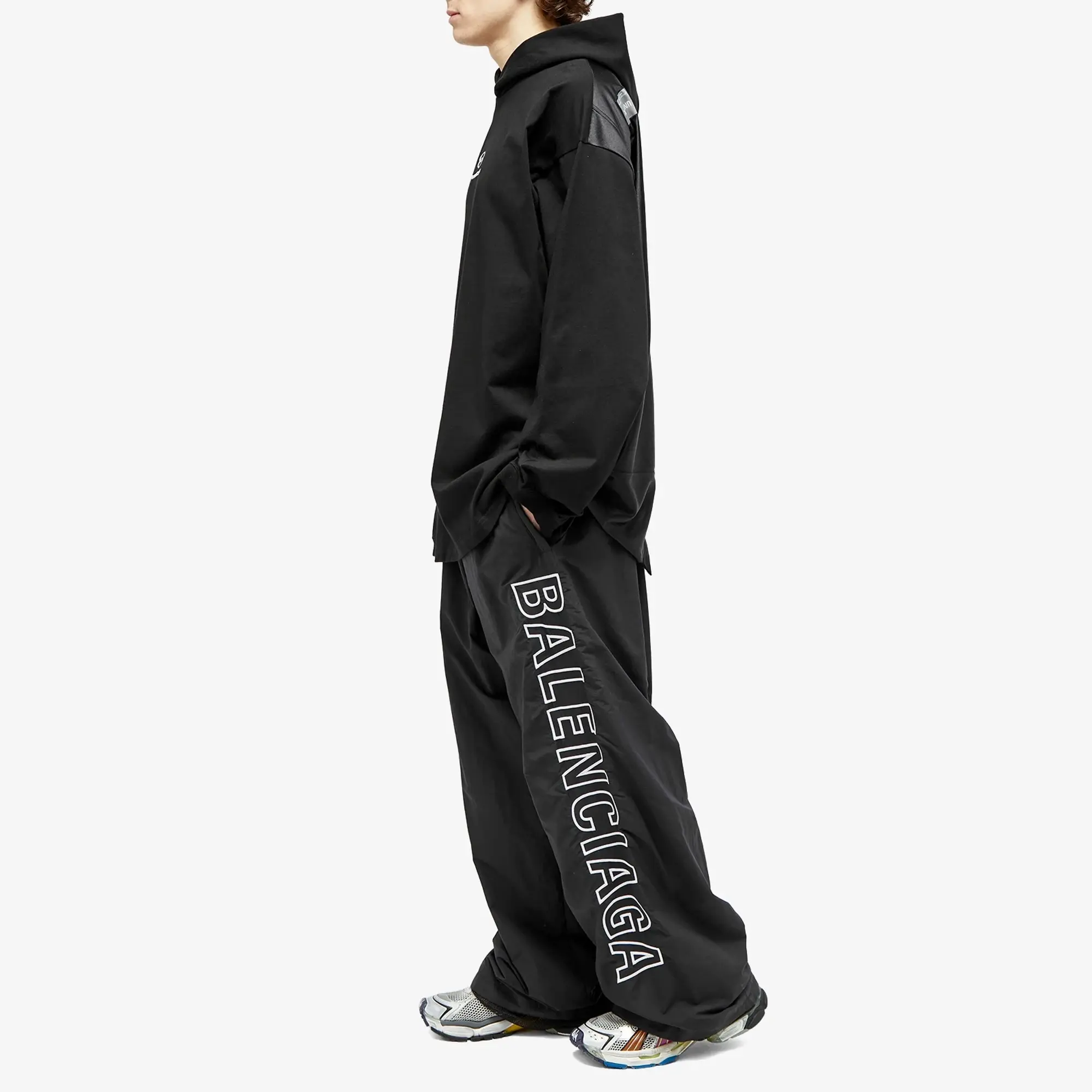 Balenciaga Men's Logo Wide Track Pants Black | 768829-TNO79