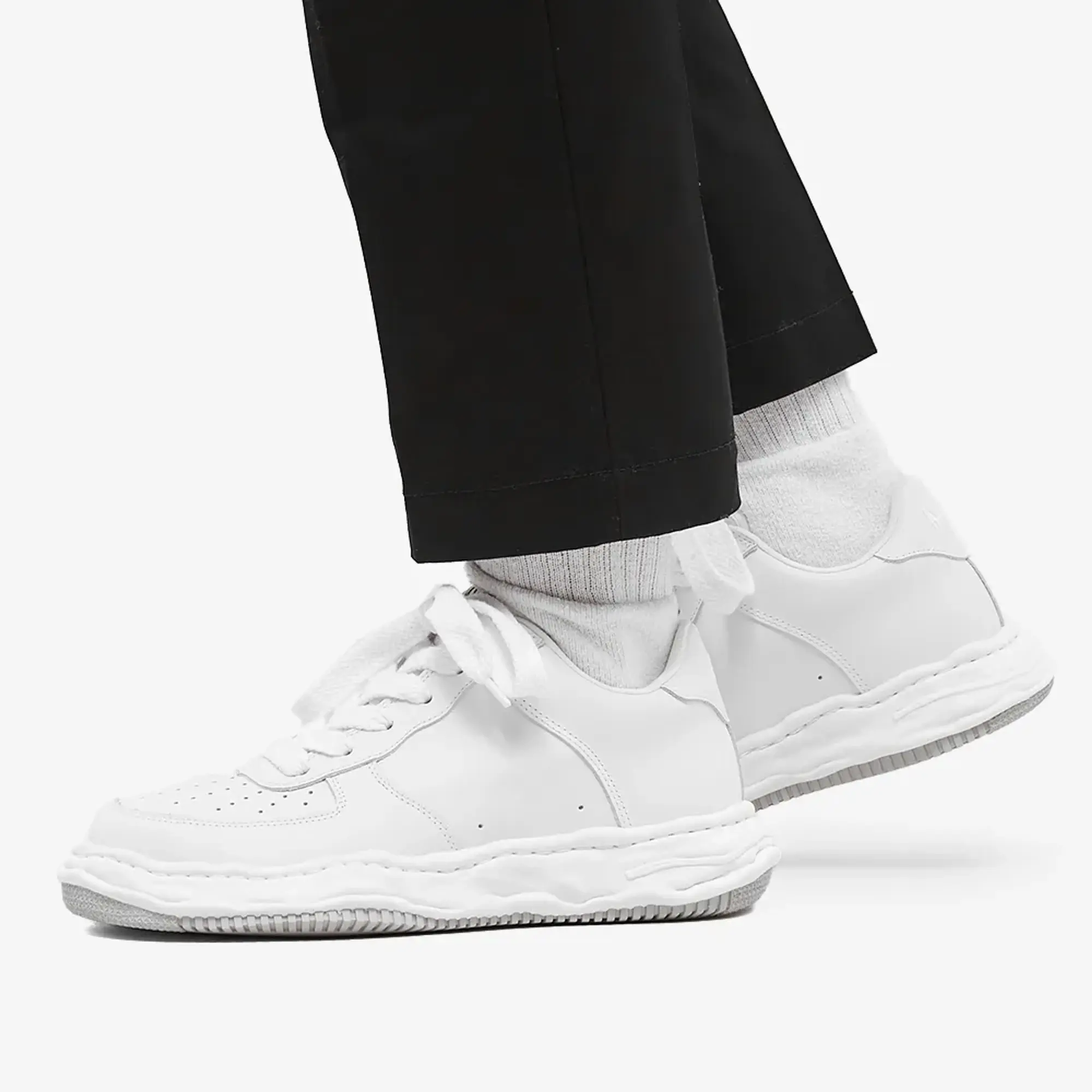 Maison MIHARA YASUHIRO Men's Wayne Original Low Top Leather Sneake White