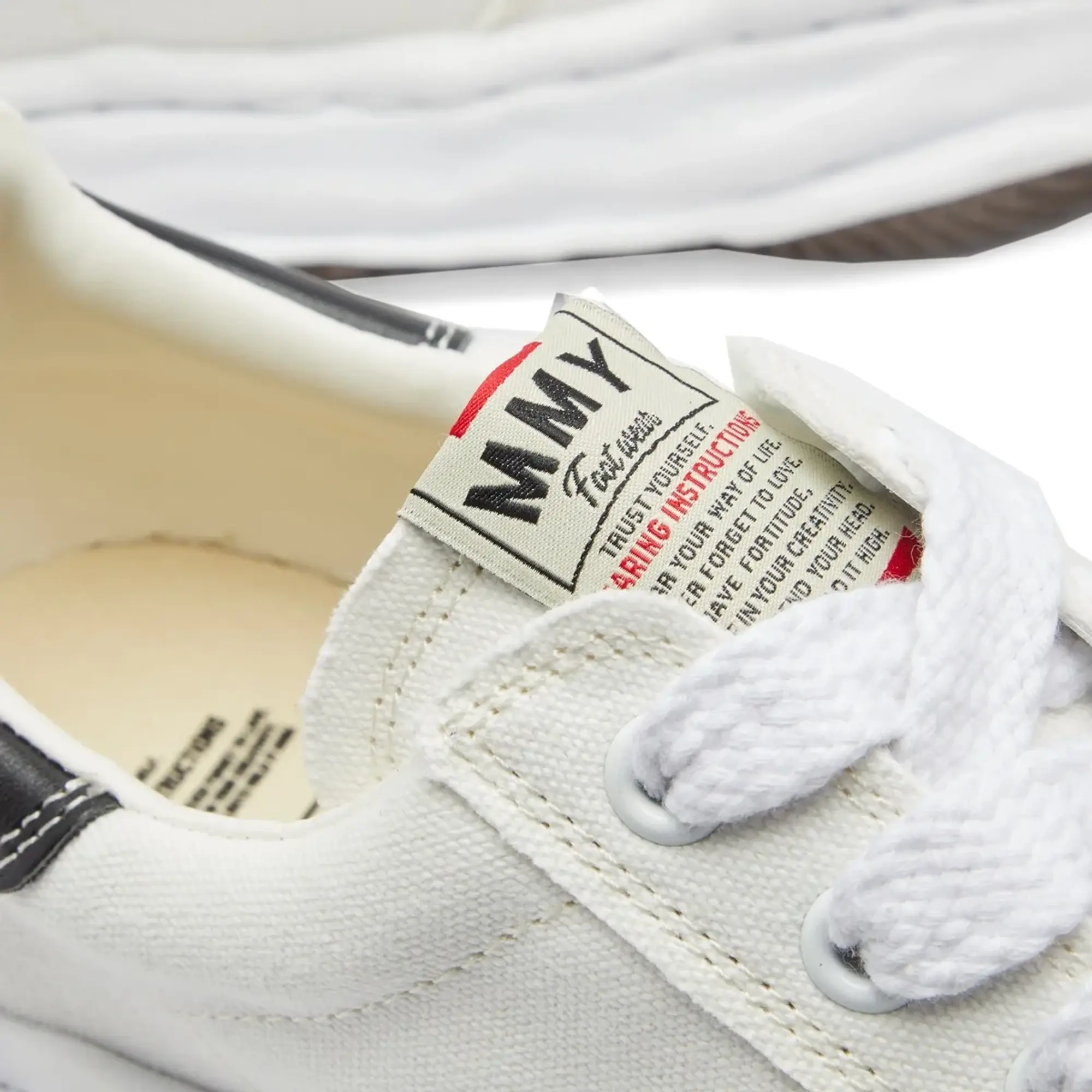 Maison MIHARA YASUHIRO Men's Blakey Low Original Sole Canvas Sneak White