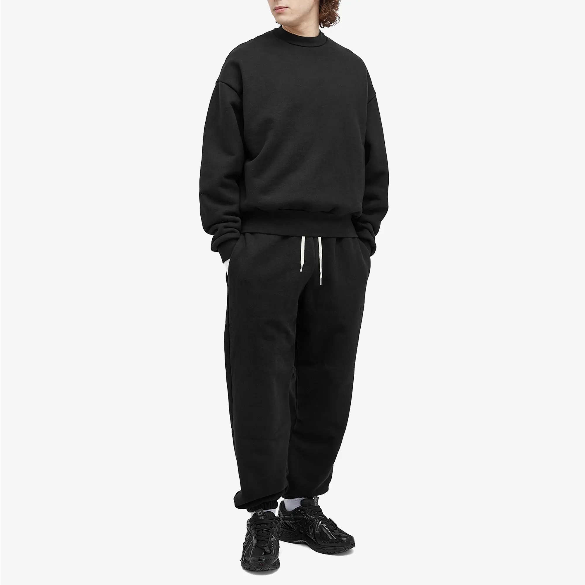 MKI Men's Superweight Crew Sweat Black
