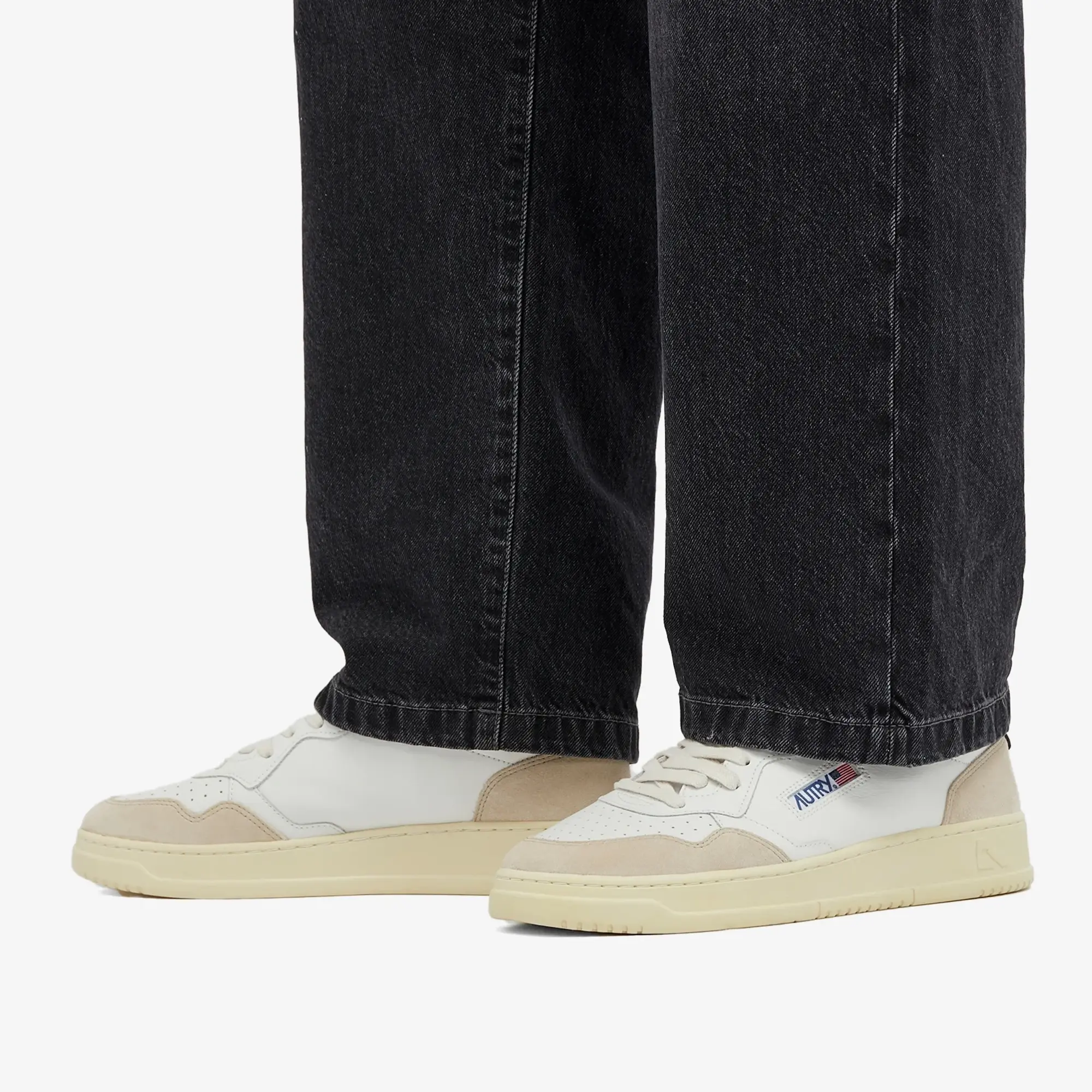 Autry Medalist Low Trainers