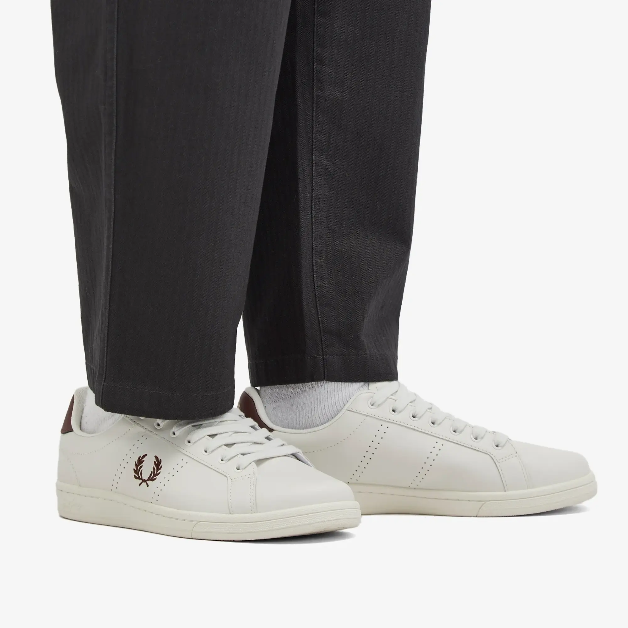 Fred Perry b721 trainers in white & brown