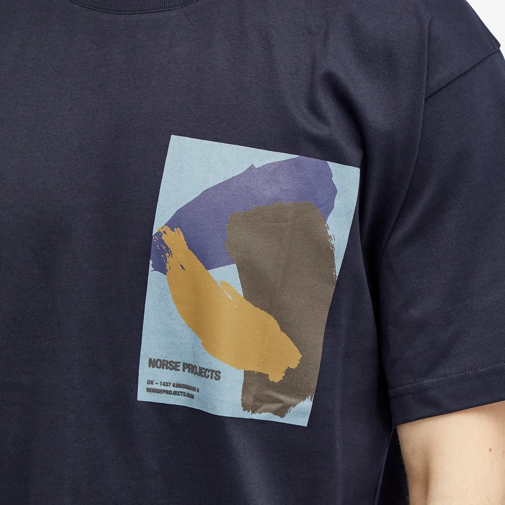 Norse Projects Men's Simon Organic Brush Stroke Print T-Shirt Dark Navy