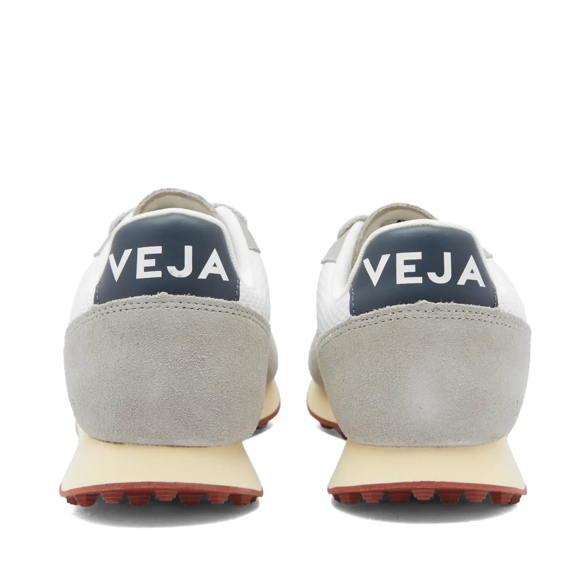 Veja  RIO BRANCO  women's Shoes (Trainers) in White