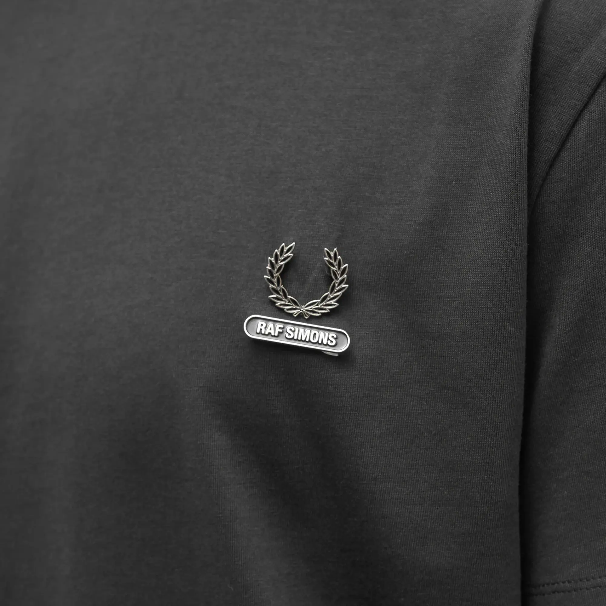 Fred Perry Men's x Raf Simons Enamel Pin T-Shirt Black