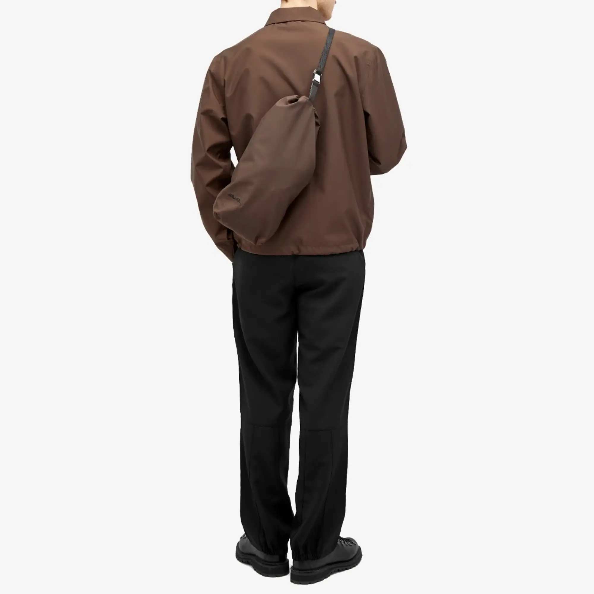 GR10K Men's 3L Microgrid Shoulder Bag Soil Brown | SS24GRAD7GFSB