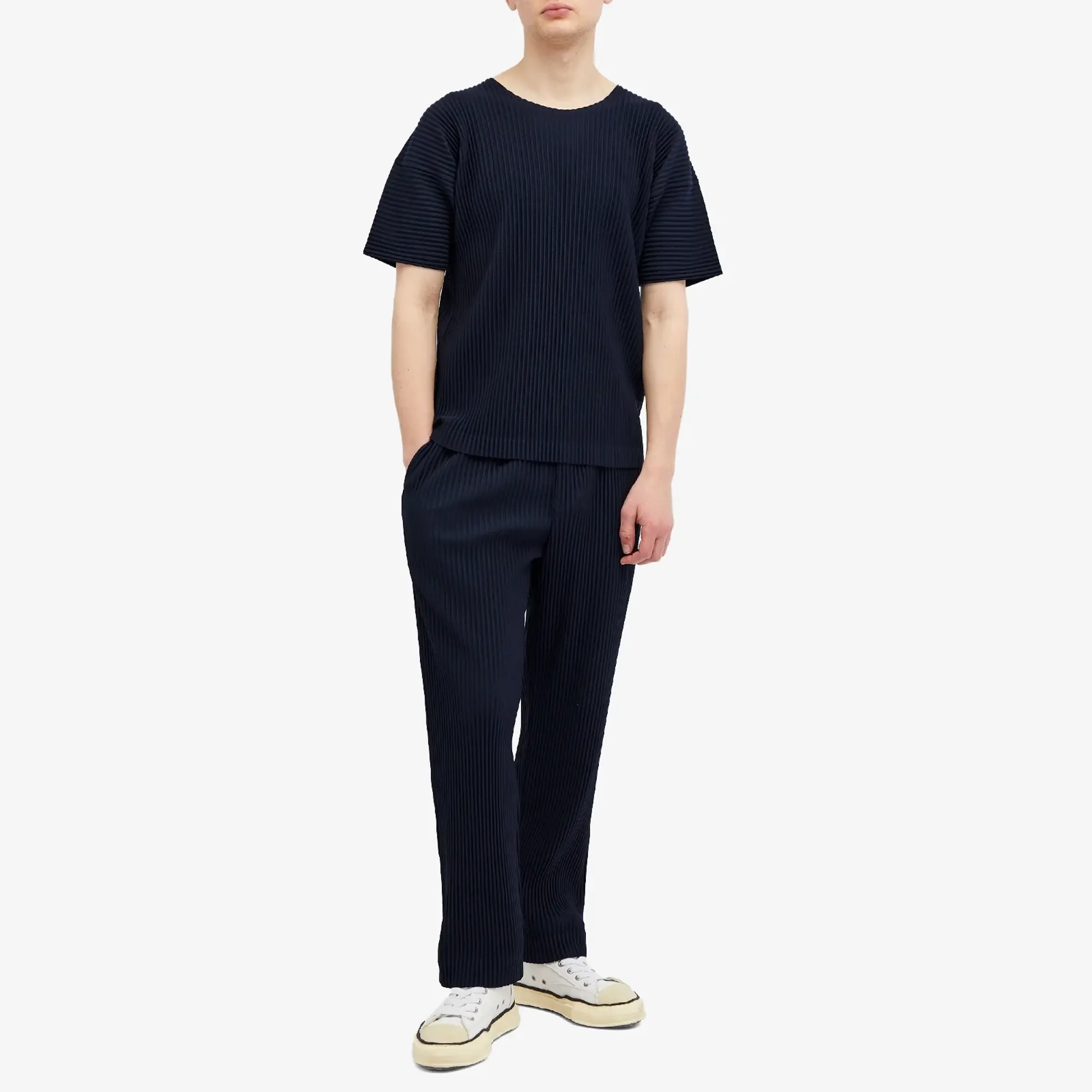 Homme Plissé Issey Miyake Men's Pleated T-Shirt Navy