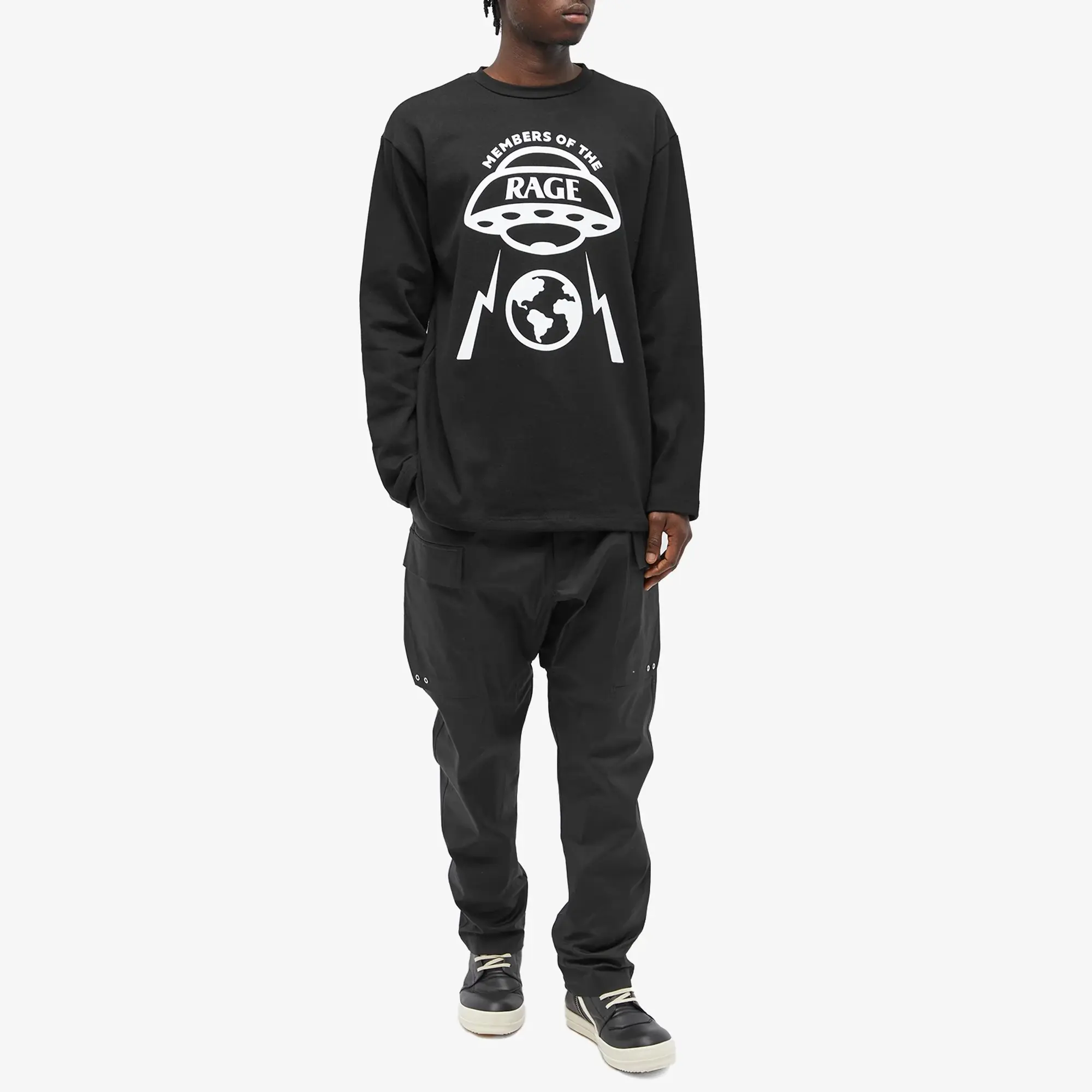 Members of the Rage Men's Long Sleeve Oversized Planet T-Shirt Black