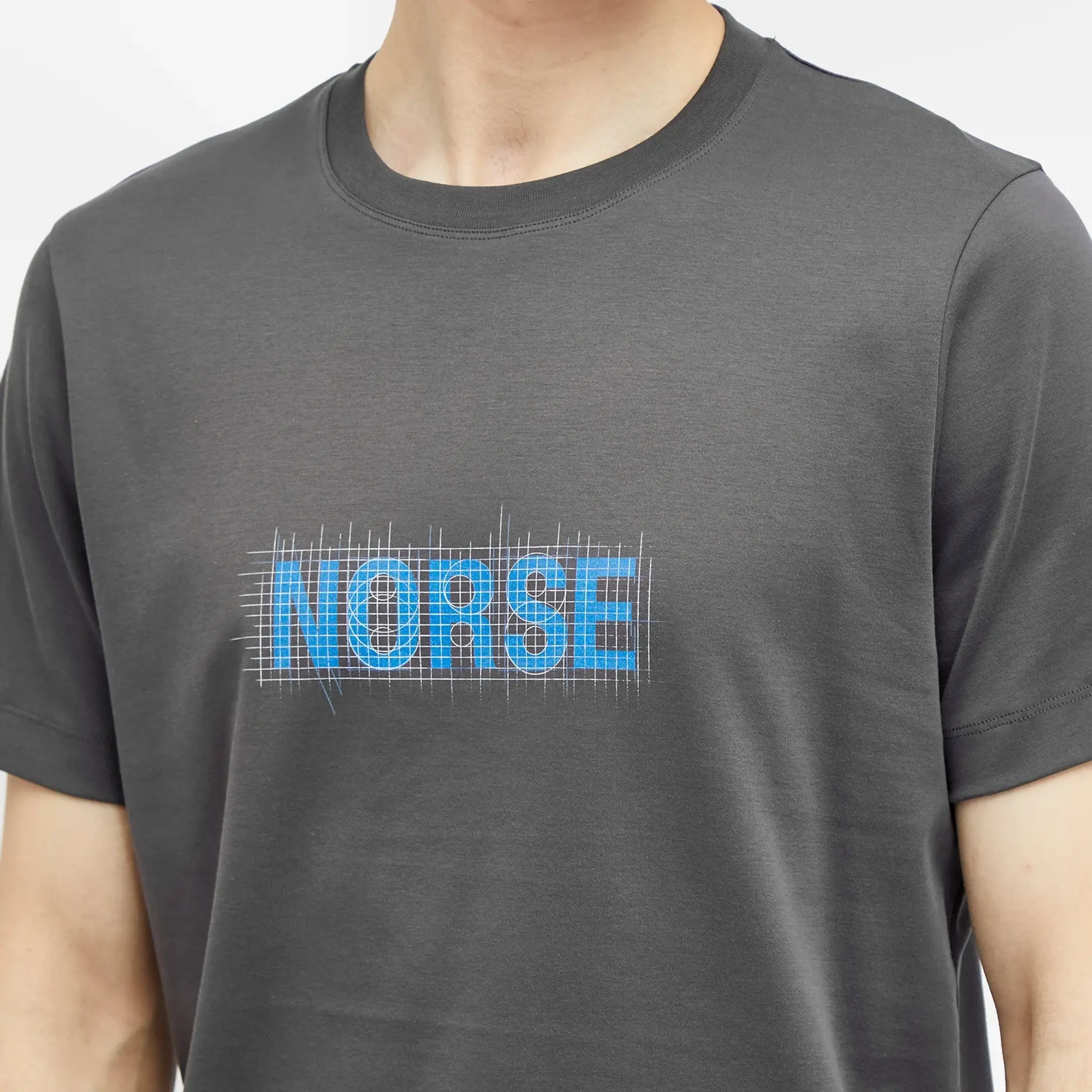 Norse Projects Men's Jakob Organic Interlock Grid Print T-Shirt Battleship Grey