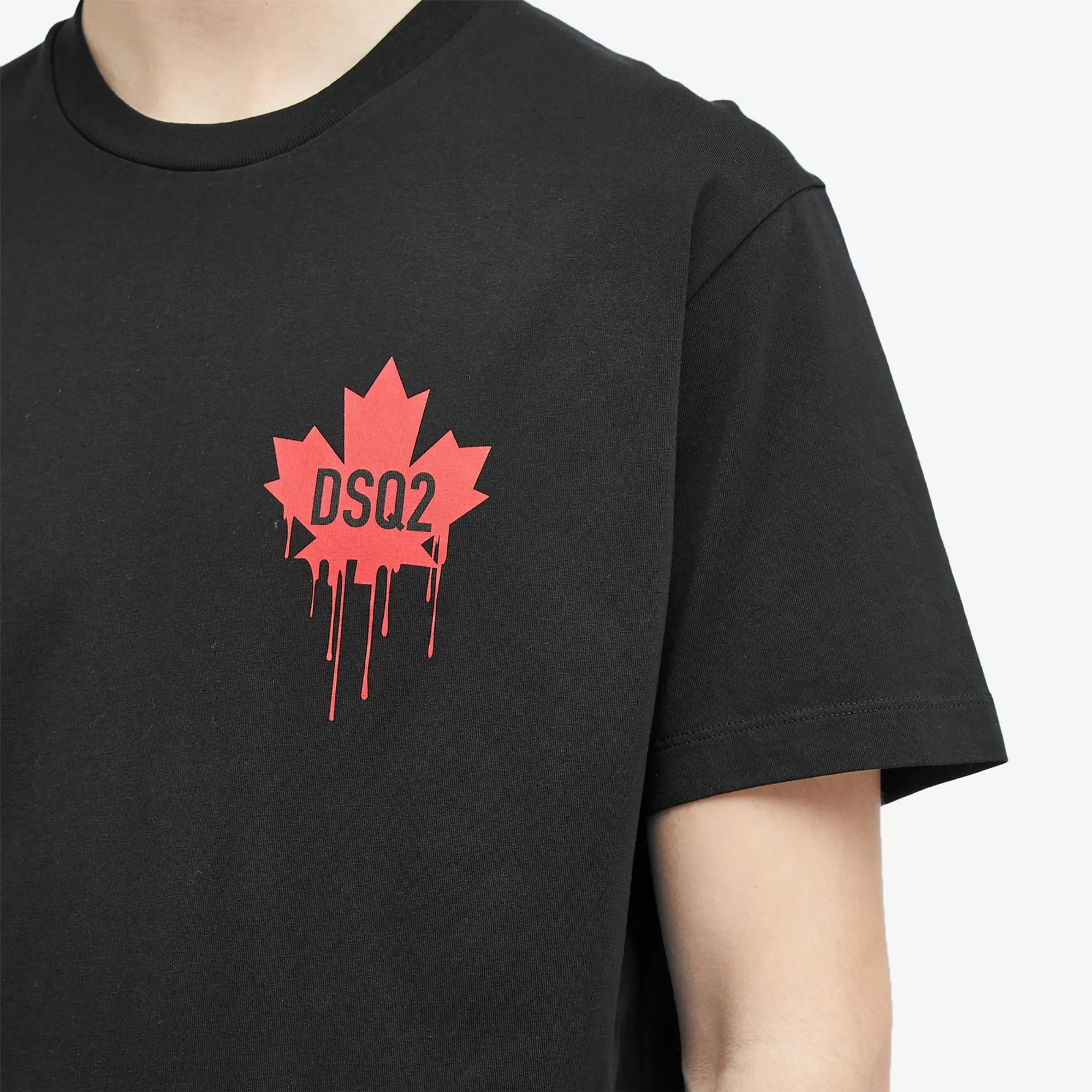 Dsquared2 Men's Maple Leaf Logo T-Shirt Black