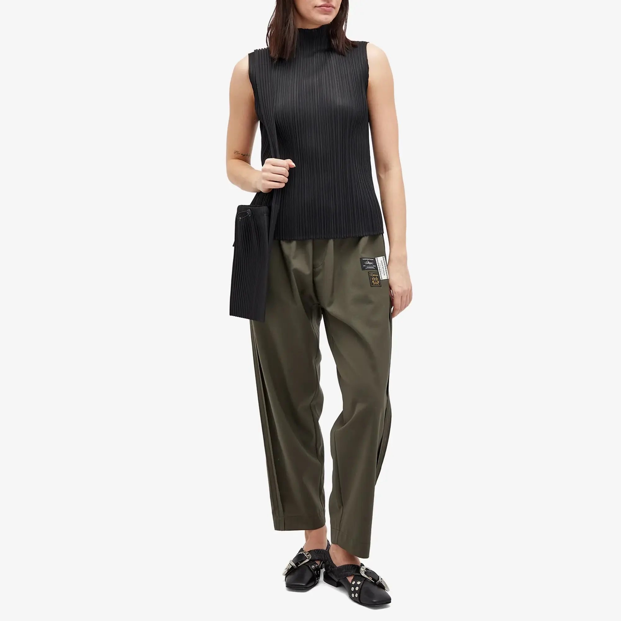 Undercover Women's Casual Trousers Khaki