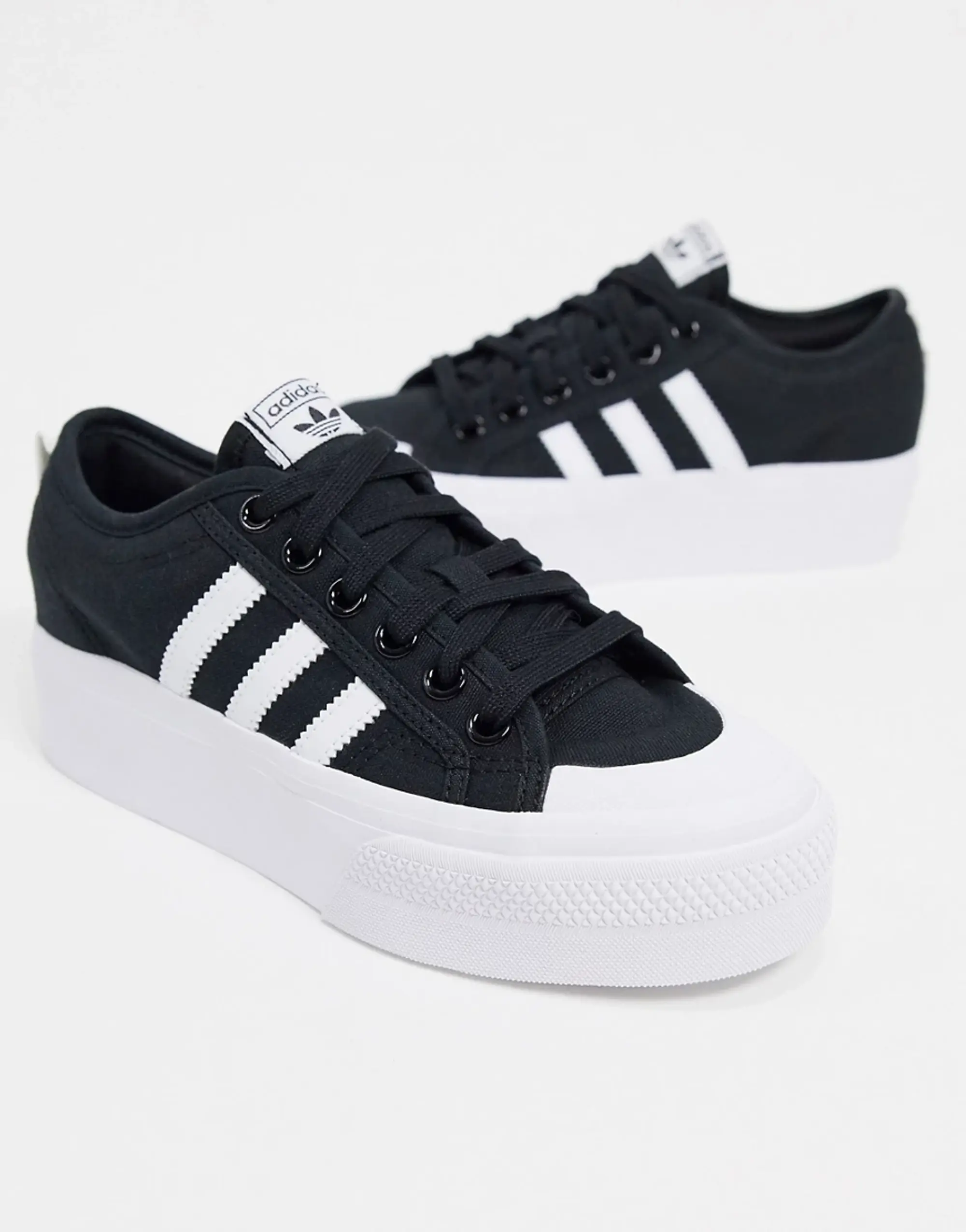 adidas Originals adidas nizza platform trainers in black & white