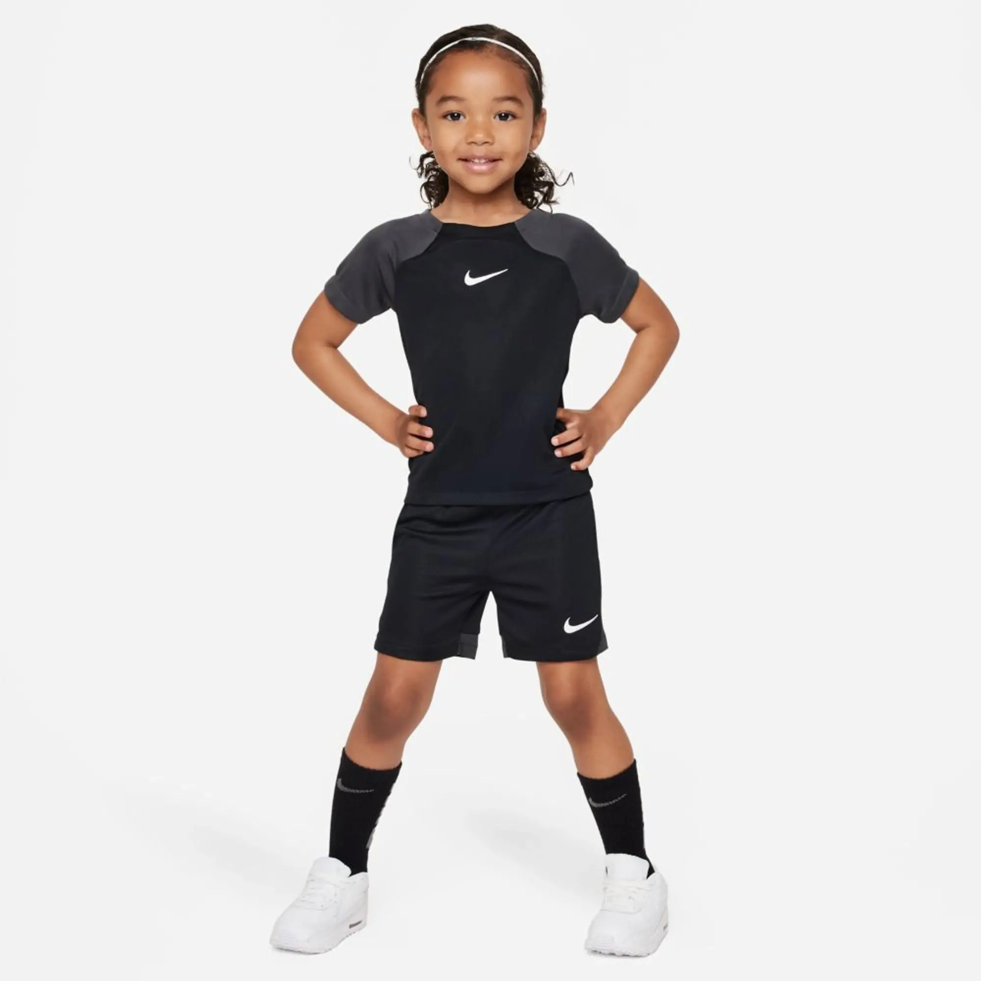 Nike Dri FIT Younger Kids Academy Pro Training Kit