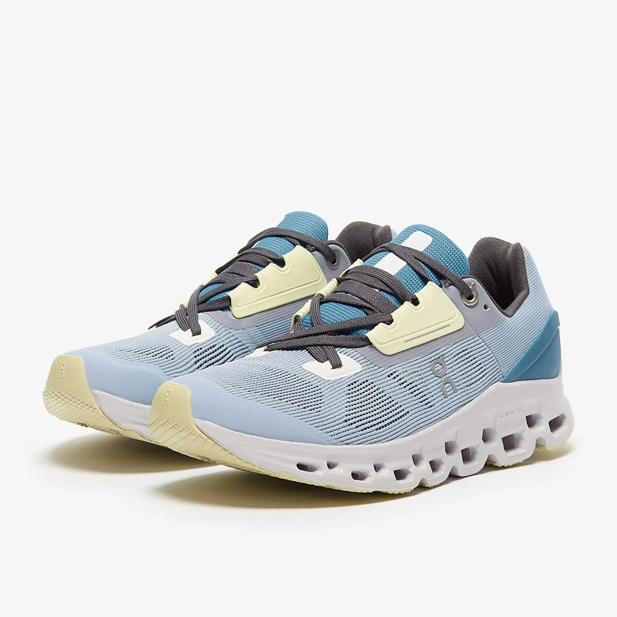On Womens Cloudstratus