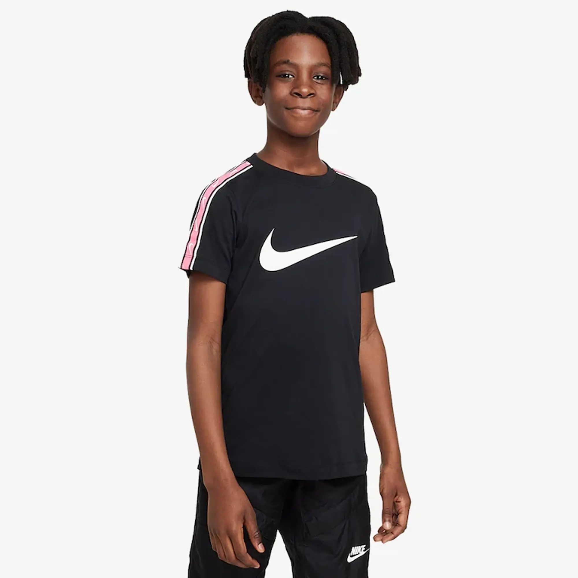 Nike repeat tee hotsell