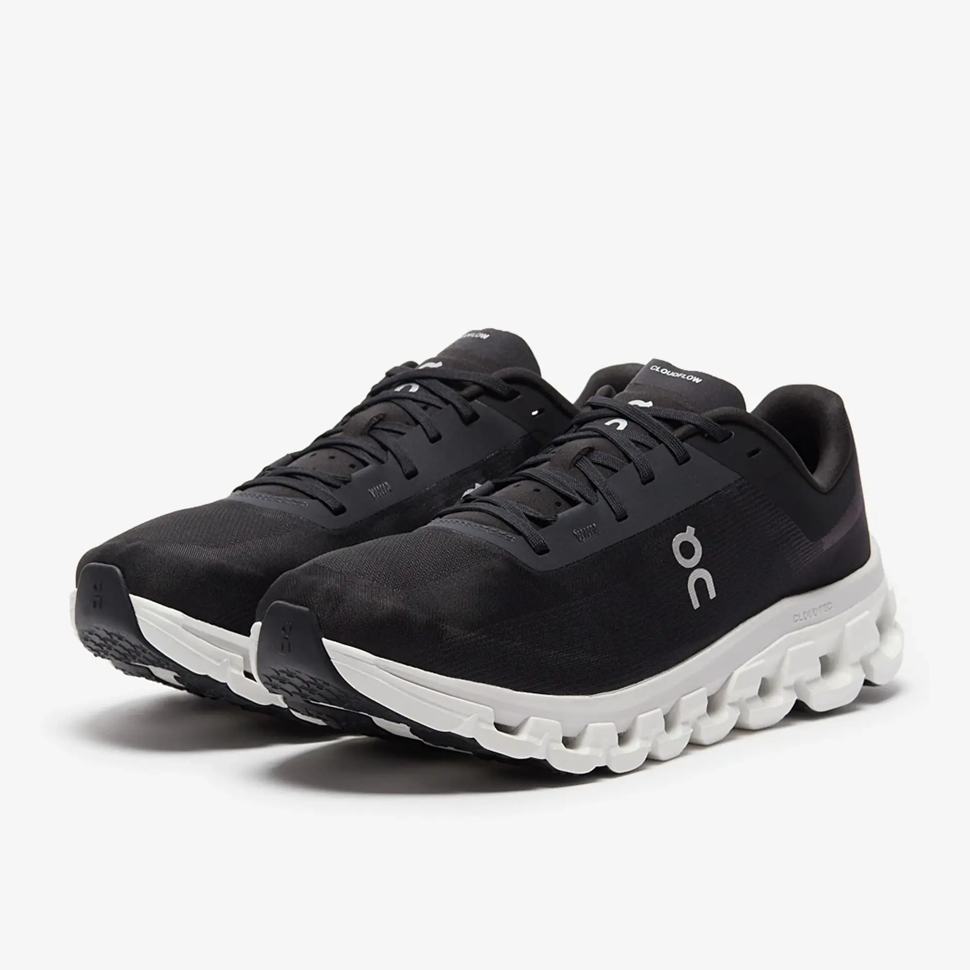 Sneakers On W Cloudflow 4 Black/ White Eur 41