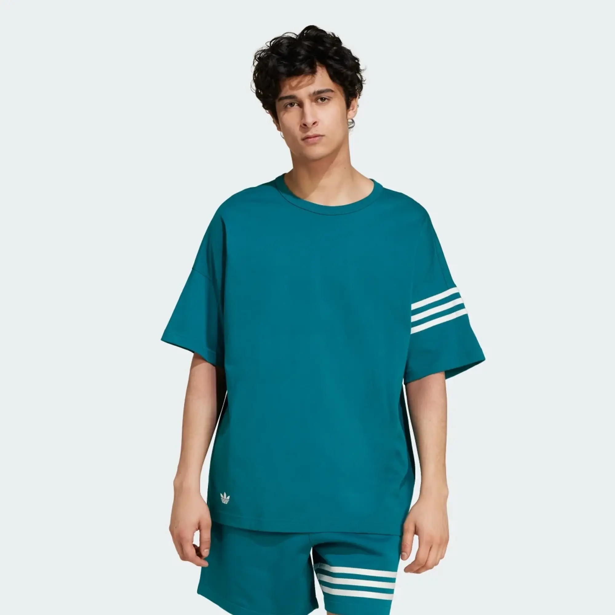 Adidas Originals Neuclassics Tee In Legacy Teal-Blue