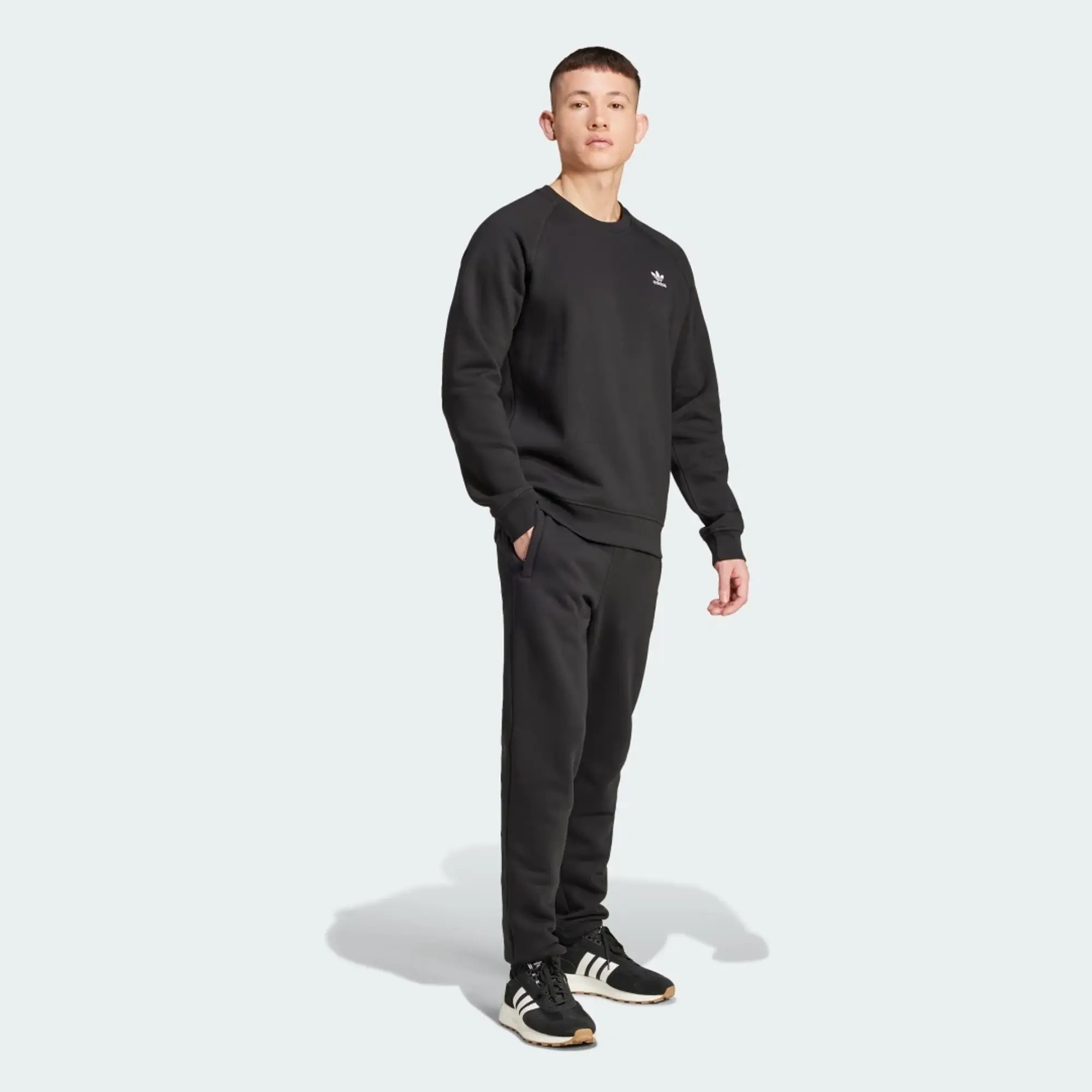 adidas Originals Men Trefoil Essentials Crew Sweatshirt