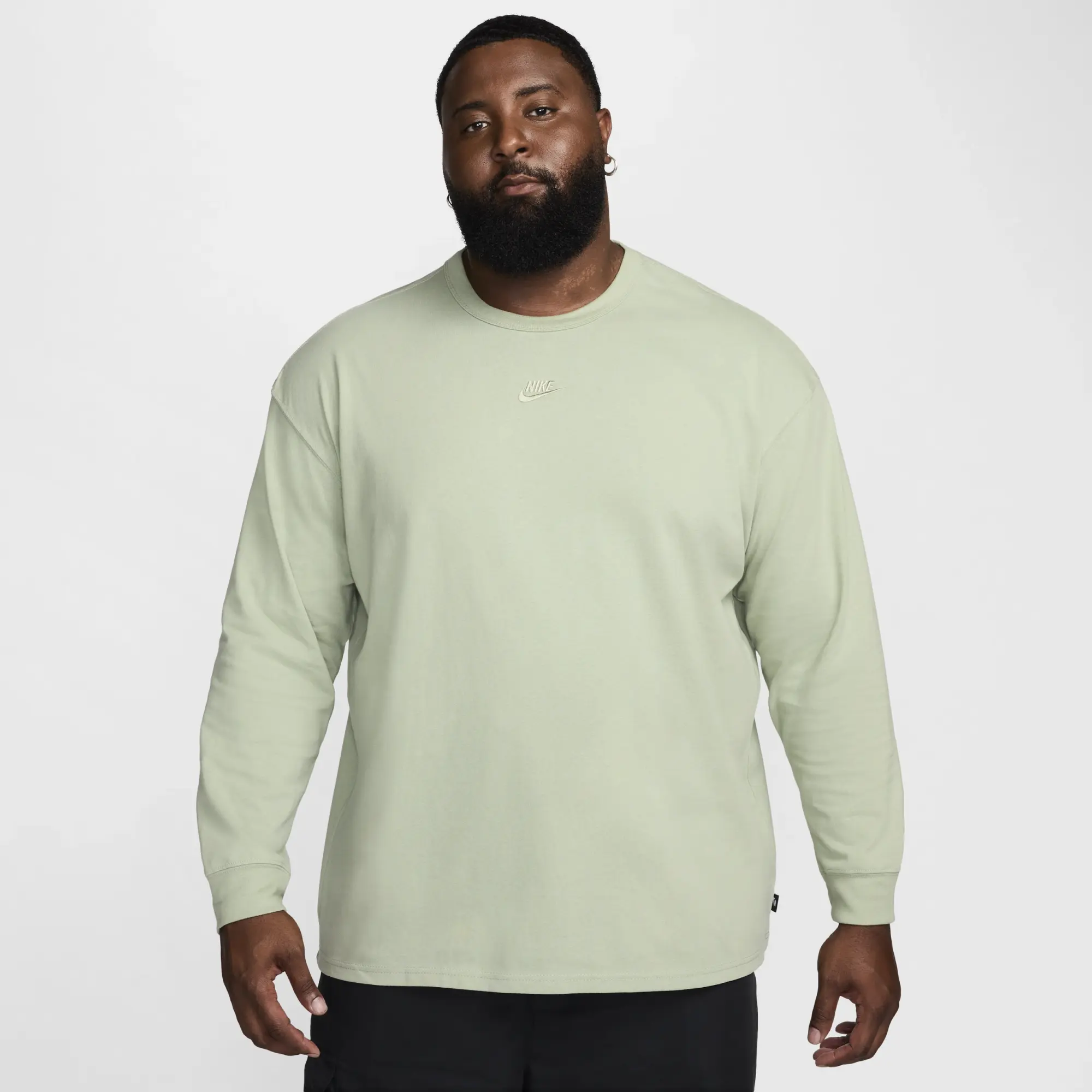 Nike Sportswear Premium Essentials Men's Long-Sleeve T-Shirt - Green - Organic Cotton/75% Organic Cotton Minimum