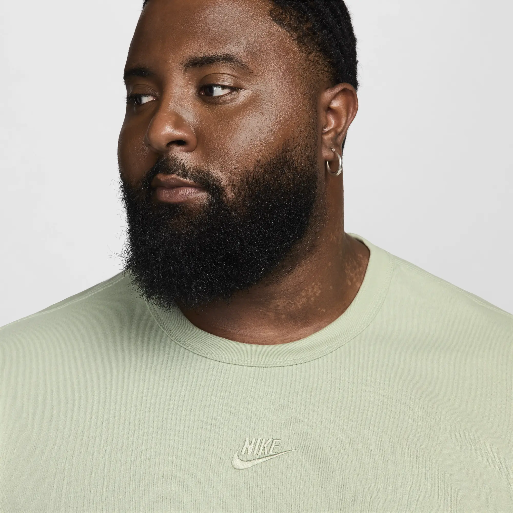 Nike Sportswear Premium Essentials Men's Long-Sleeve T-Shirt - Green - Organic Cotton/75% Organic Cotton Minimum