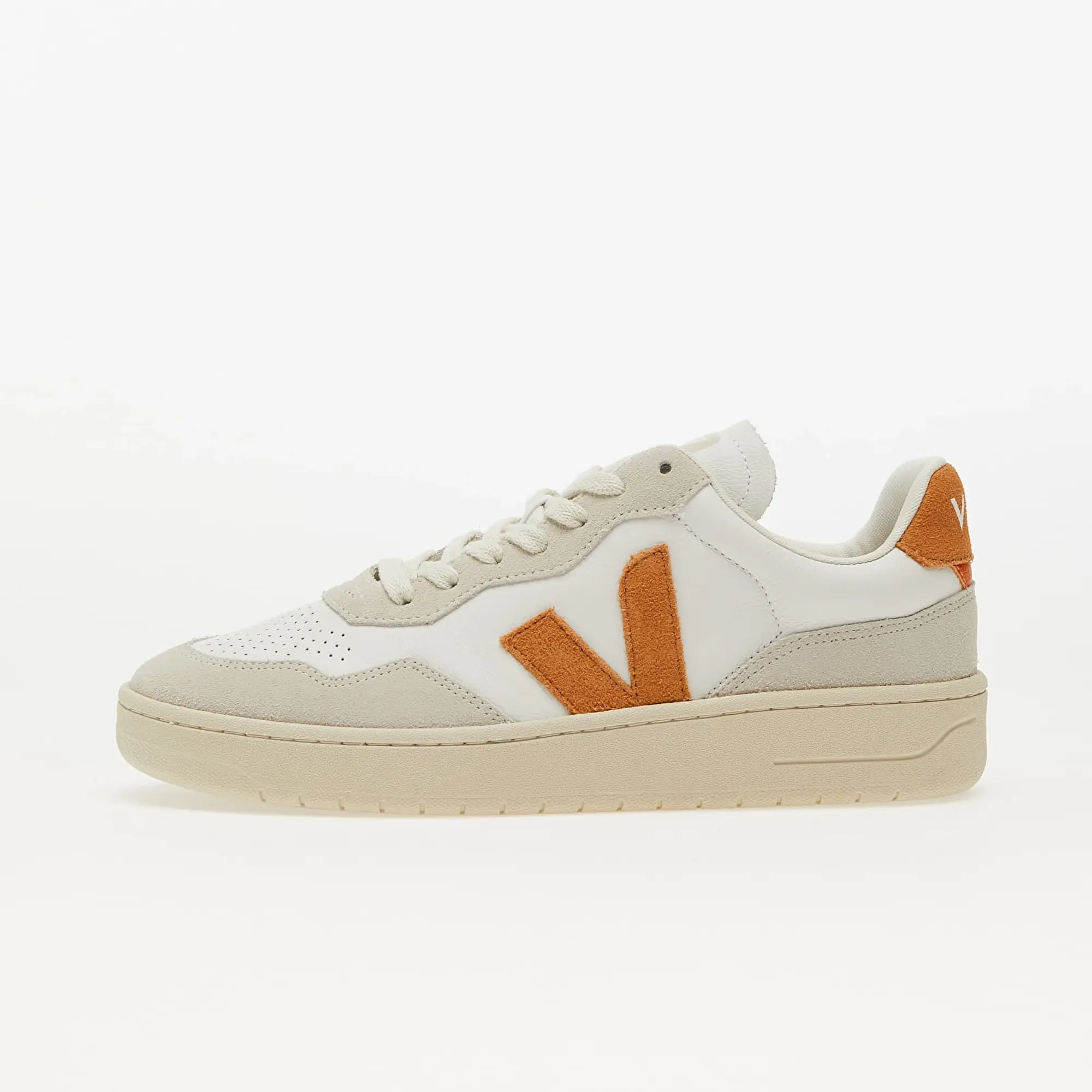 Veja WMNS V-90
