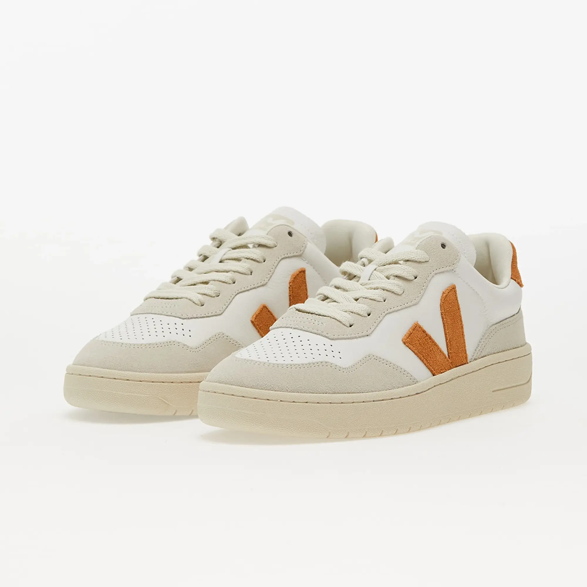 Veja WMNS V-90
