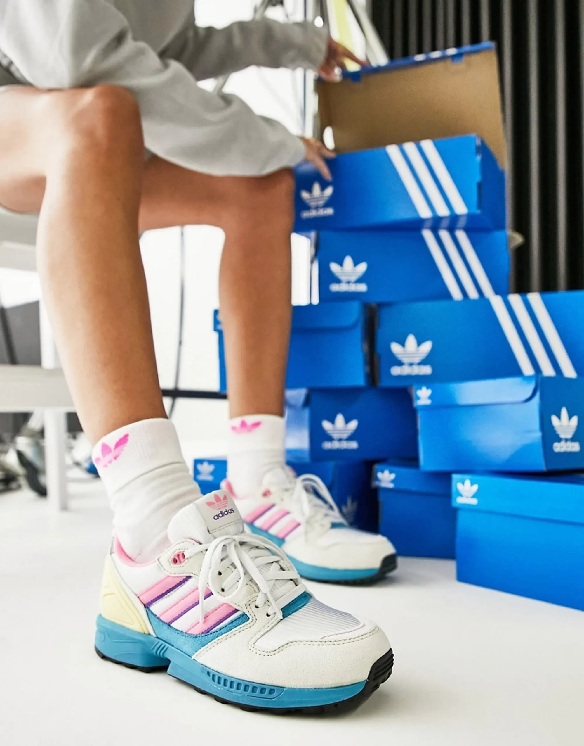 adidas Originals ZX 5020 trainers in mint green with colour pops