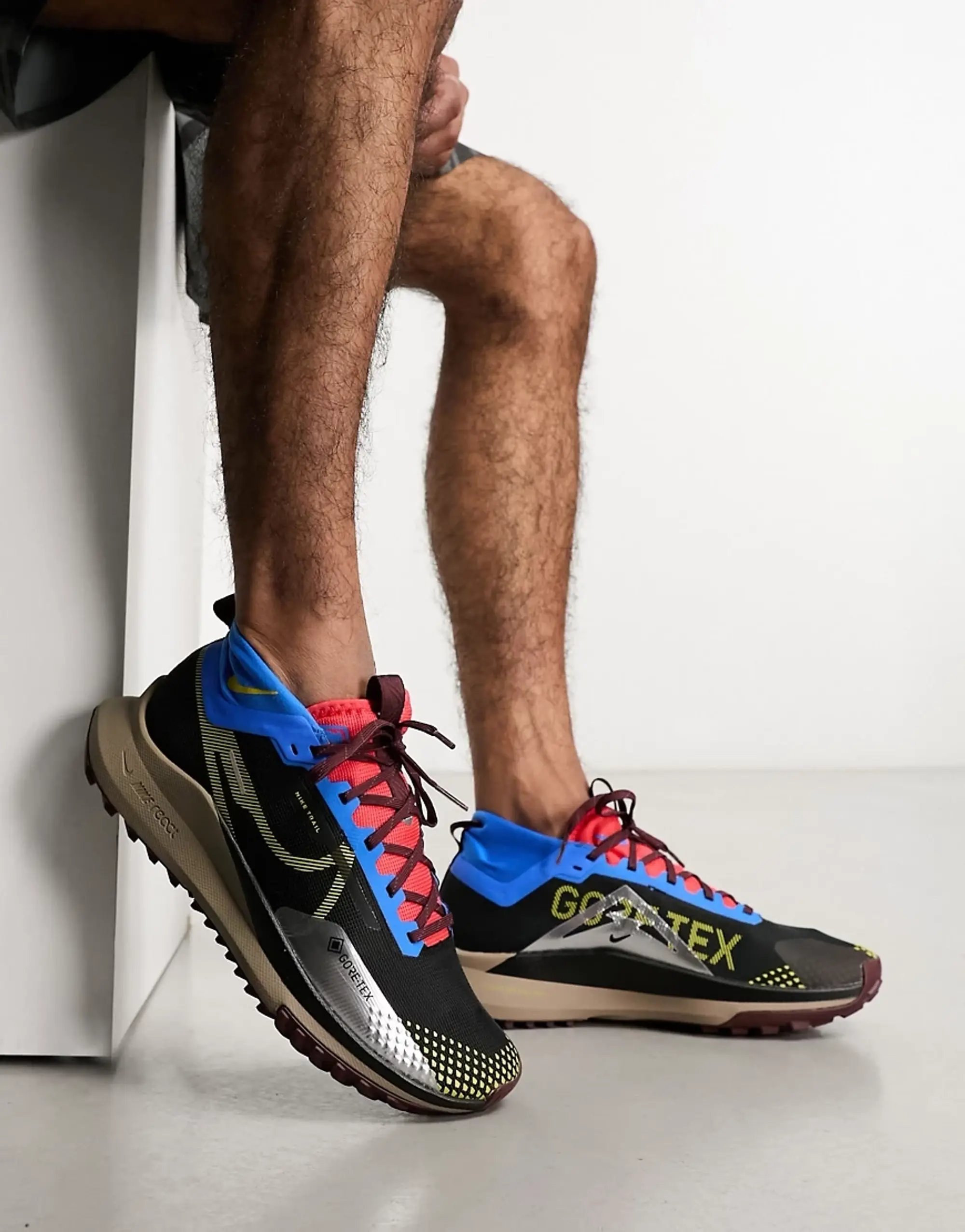 nike black react pegasus trail 4 gore tex running trainers
