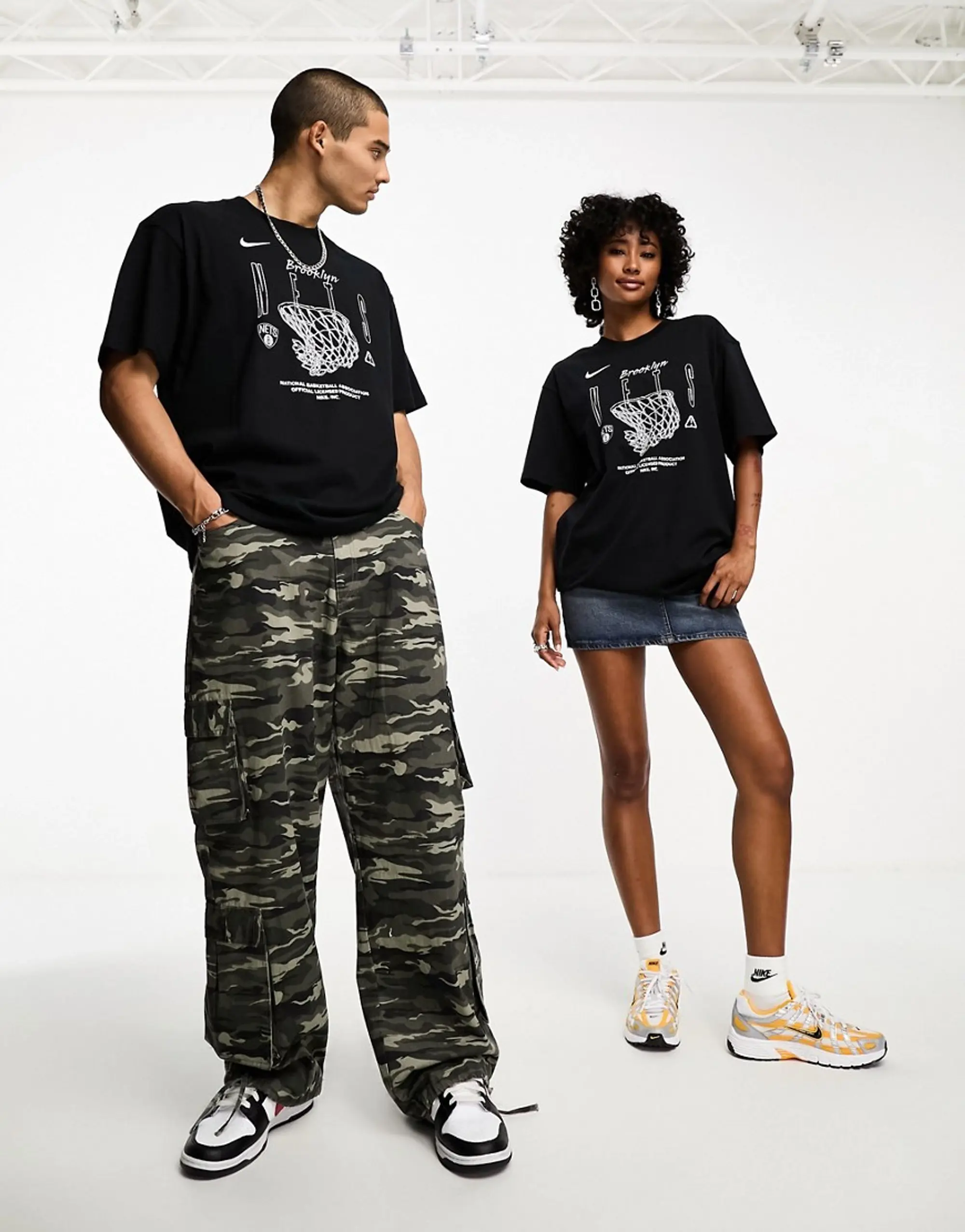 Nike Brooklyn Nets Max 90 Courtside T-Shirt - Mens