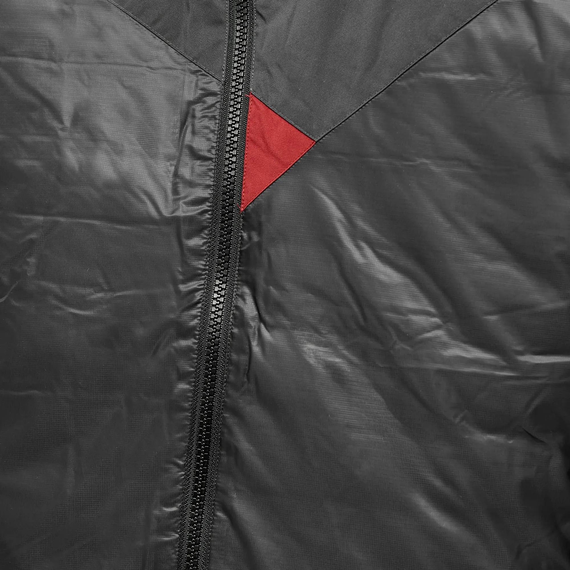 Klättermusen Klattermusen Brokk Light Down Jacket Raven Klättermusen Klattermusen Brokk Light Down Jacket Raven