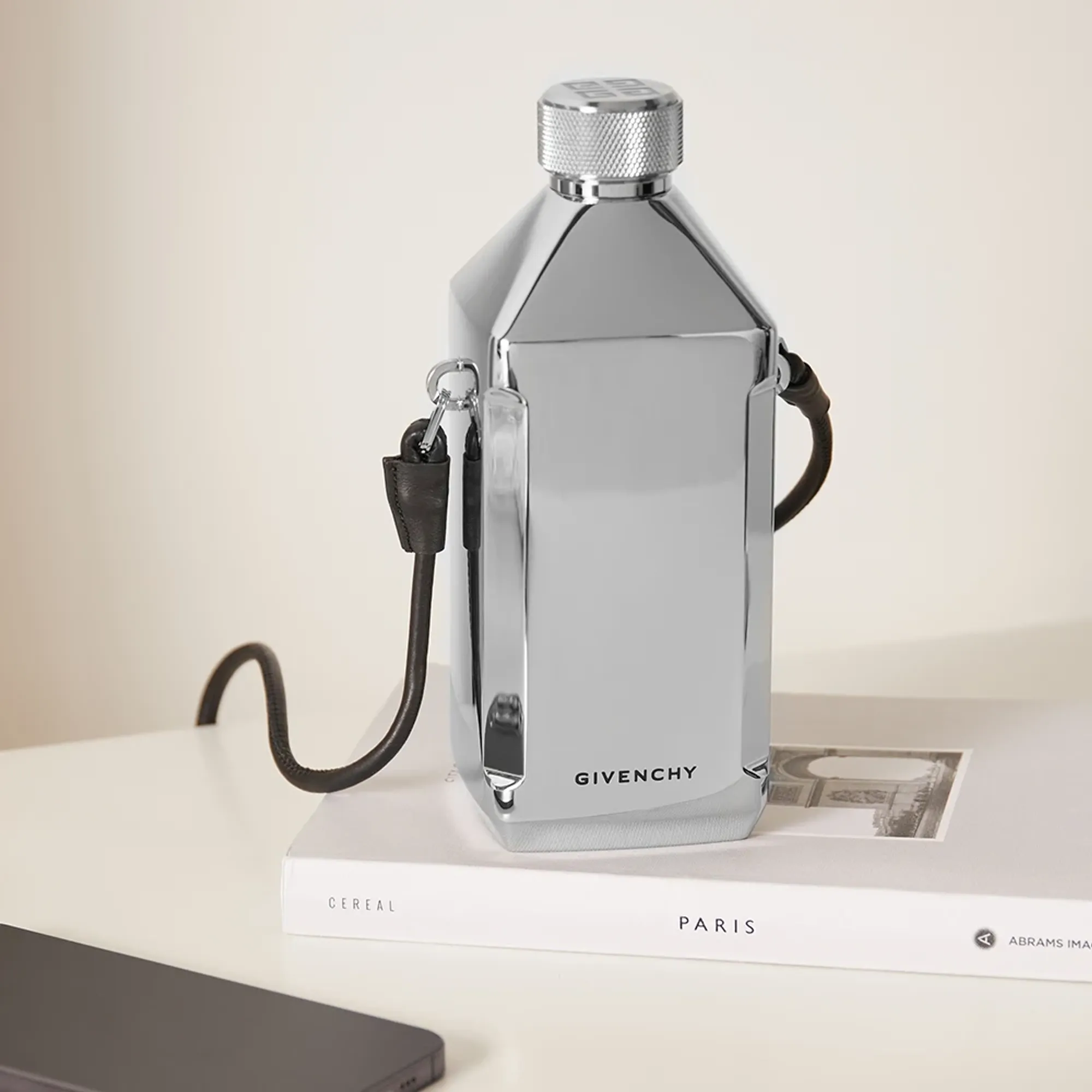 Givenchy Men's Strap Water Bottle Silver | BK609VK15M-040 | FOOTY.COM