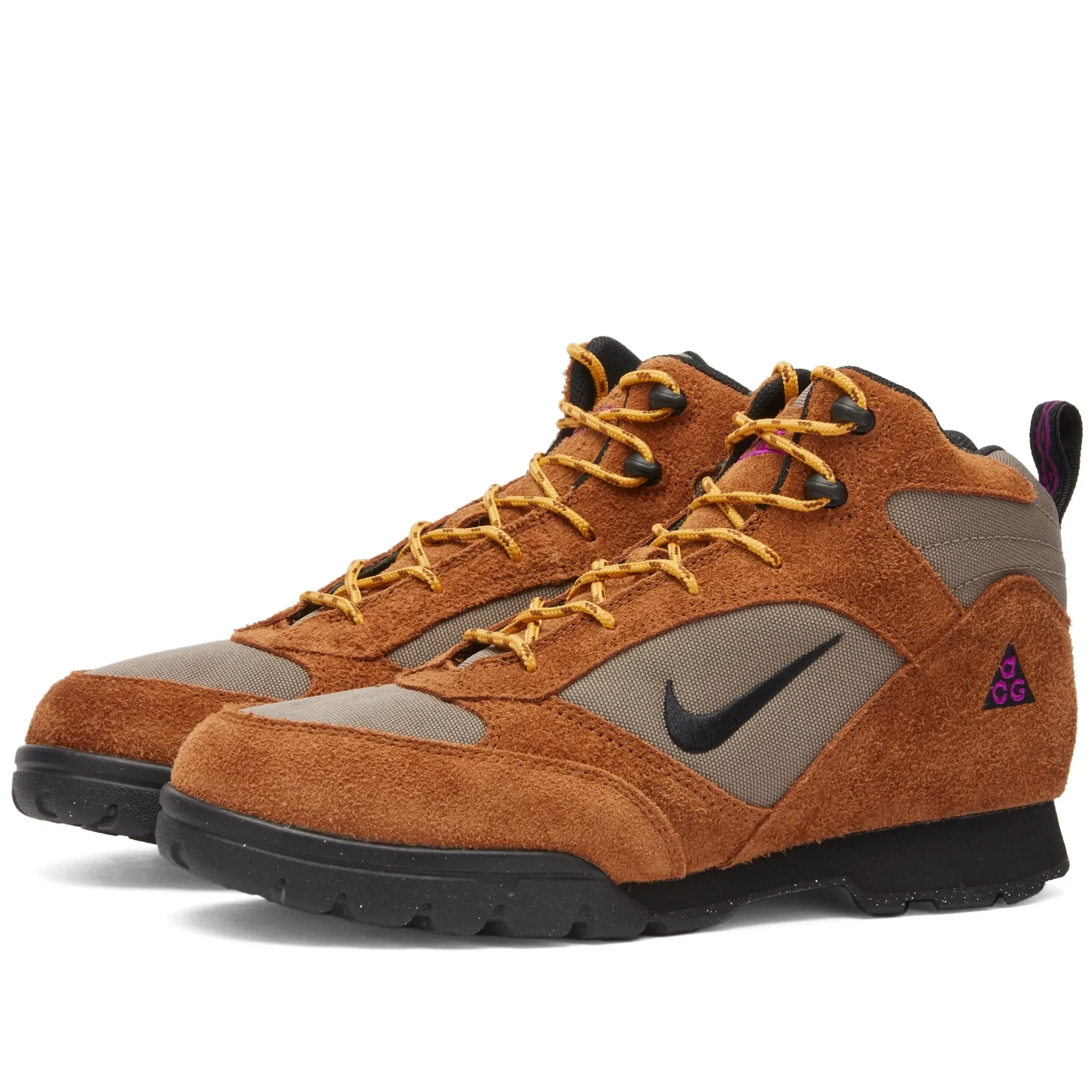 nike イヤー acg cairngorm mid plus 90s