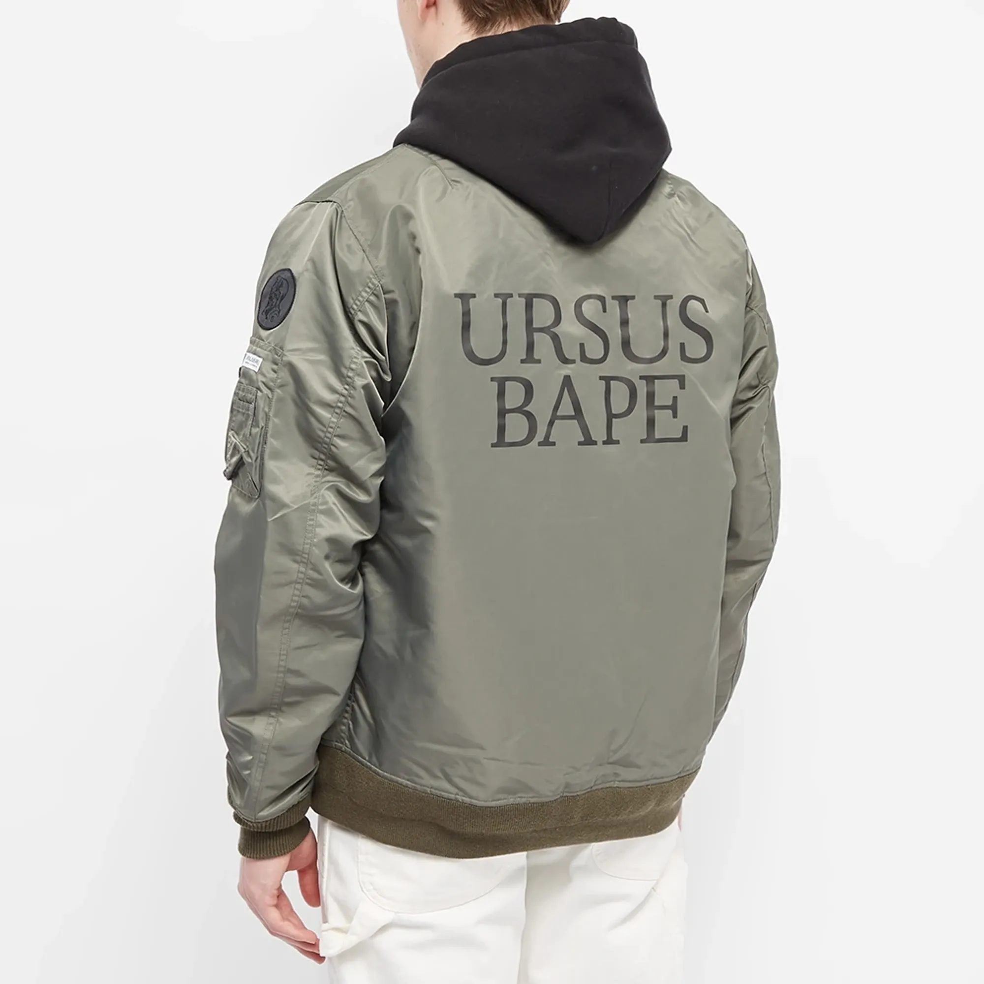 A・BATHING APE URSUS NYLON LOOSE FIT MA-1