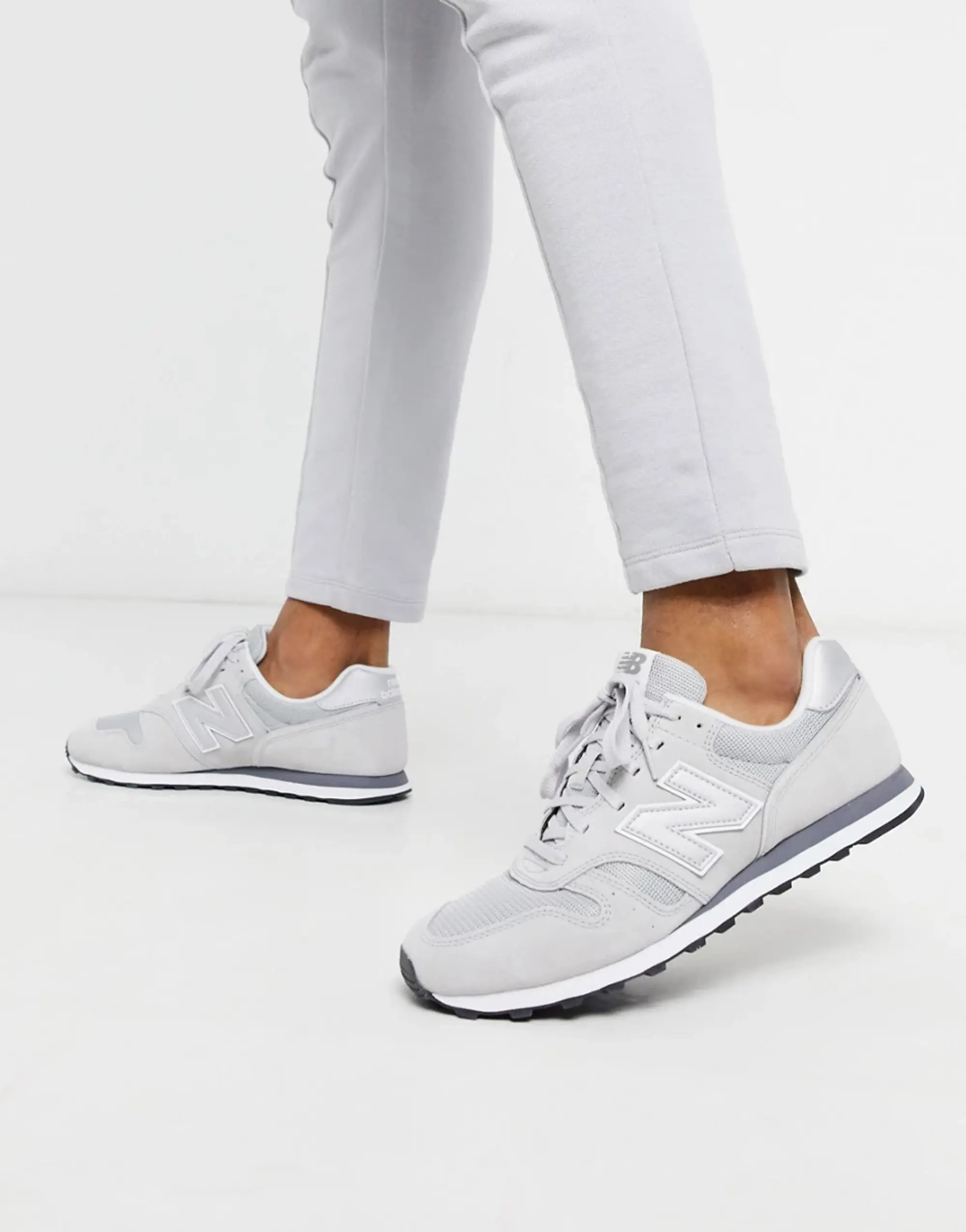 New Balance 373 women s Shoes Trainers in Grey