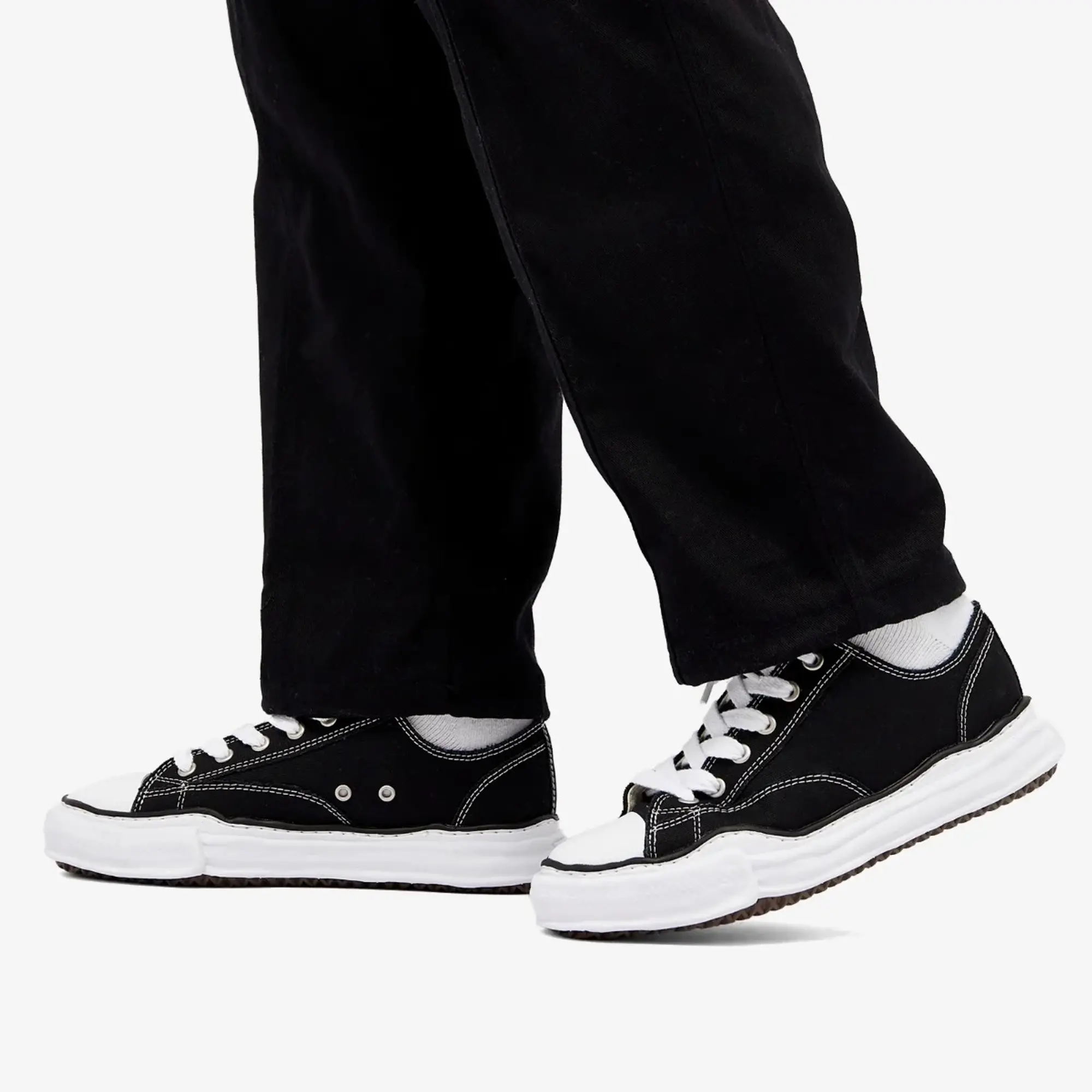 Maison MIHARA YASUHIRO Men's Original Sole Canvas Low Sneaker Black