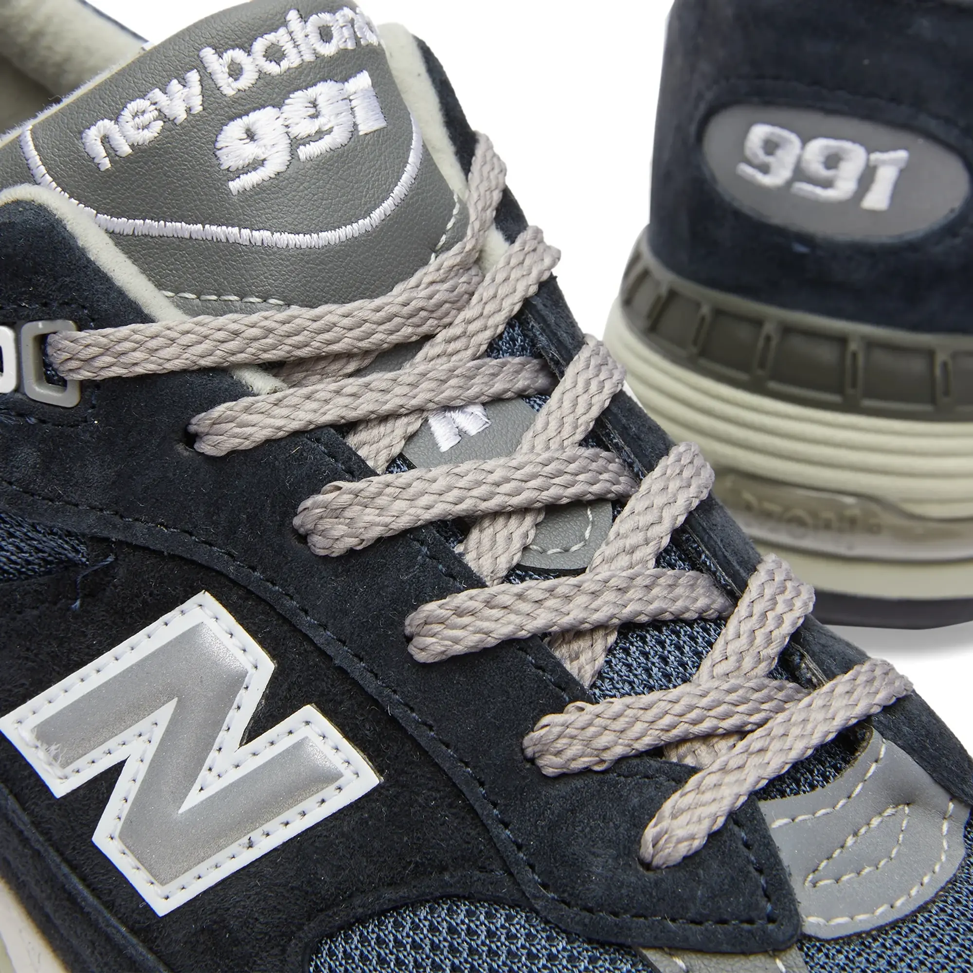 New Balance Men's  - Made in England Navy/Grey